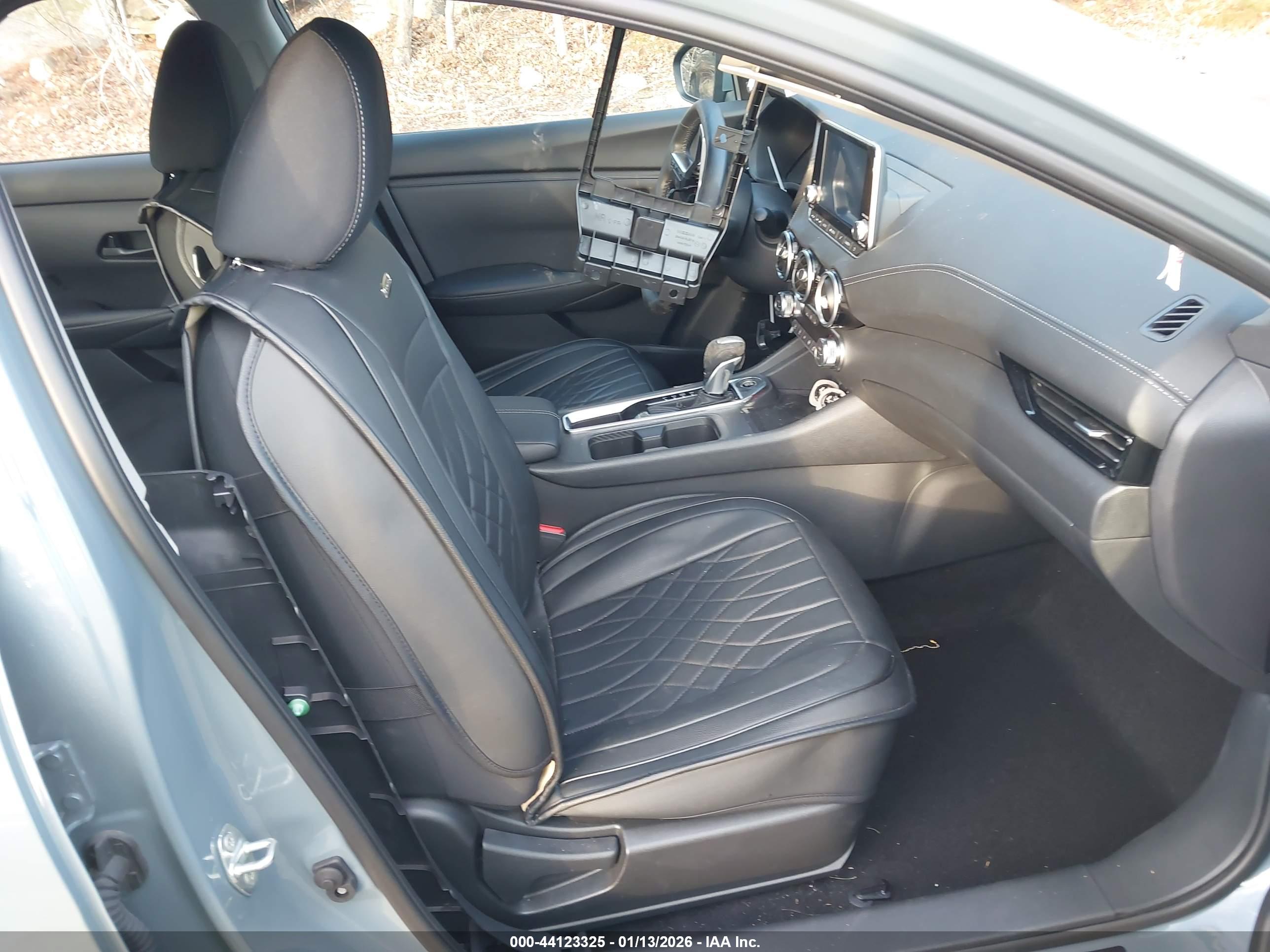 NISSAN SENTRA image 5