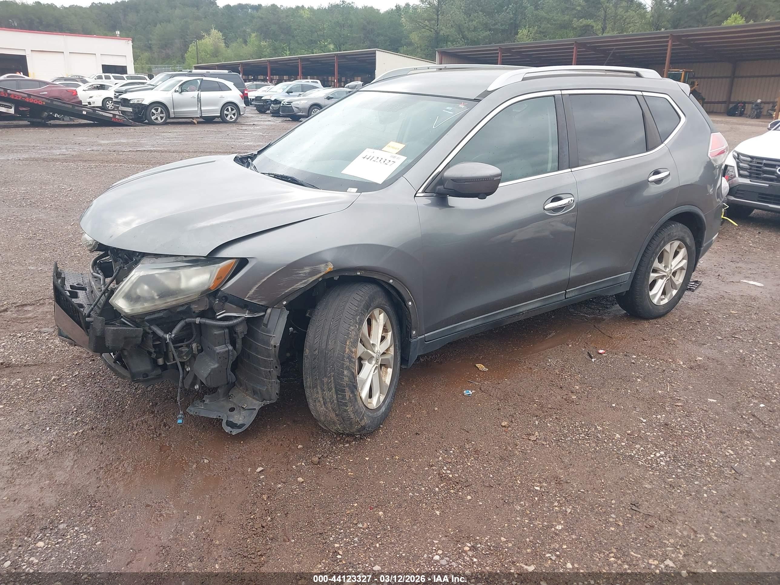 NISSAN ROGUE image 2