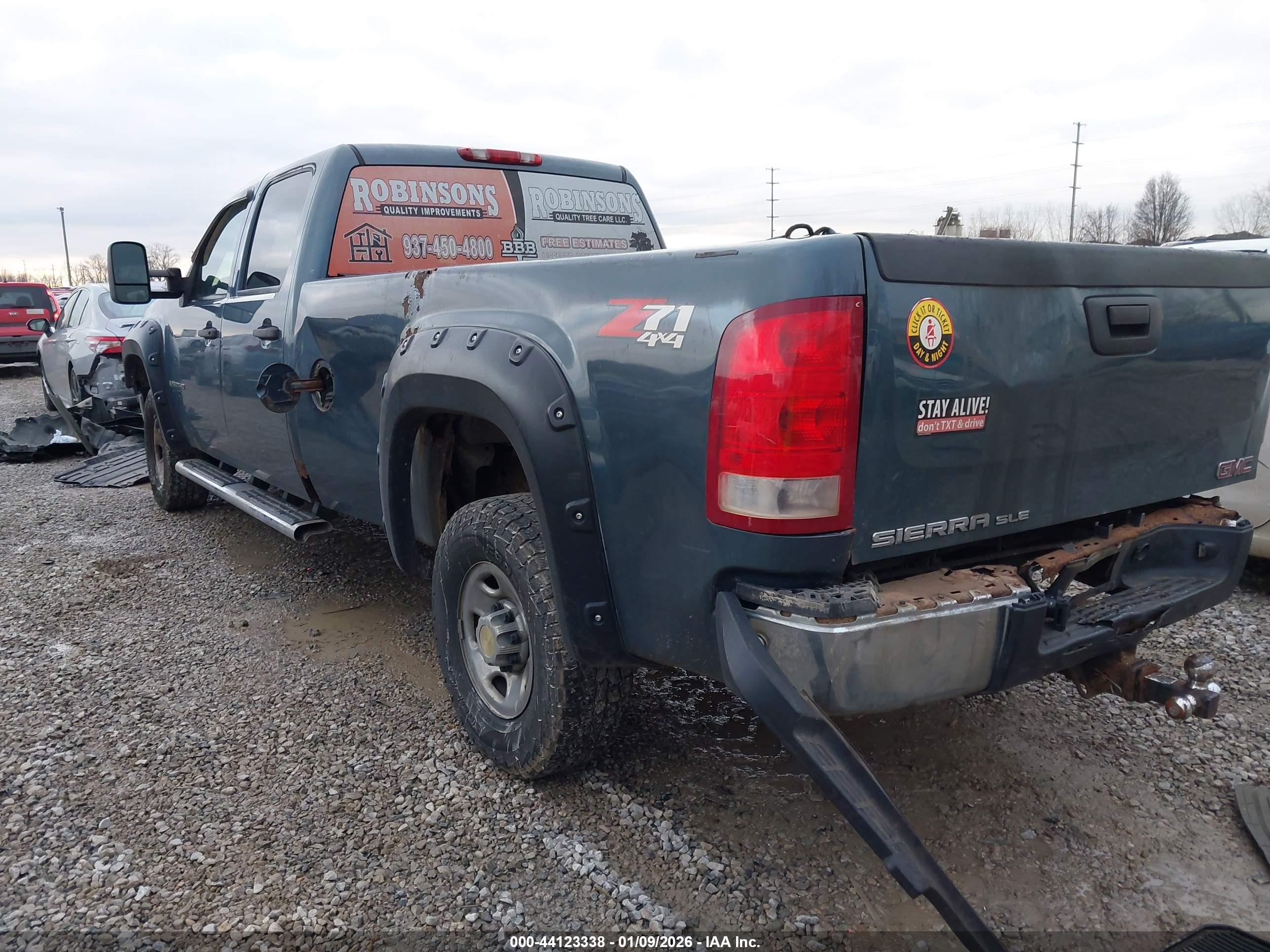 GMC SIERRA image 3