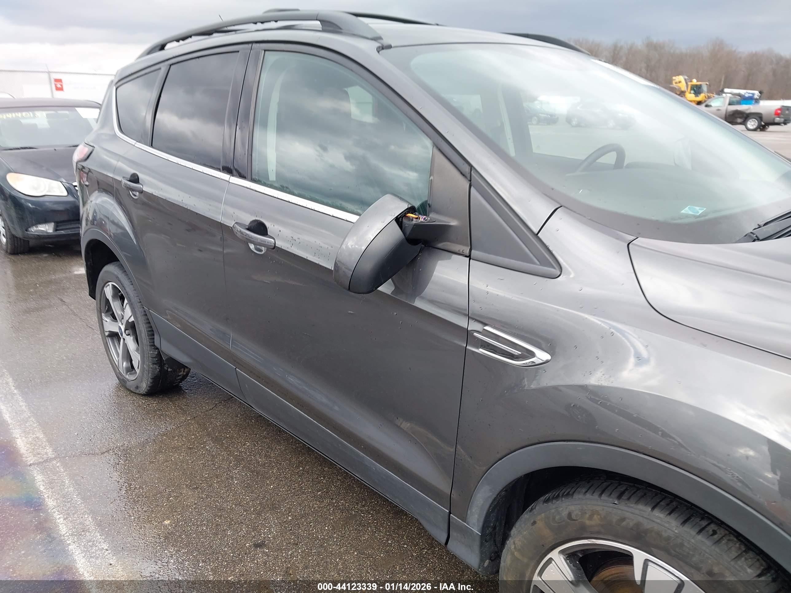 FORD ESCAPE image 6