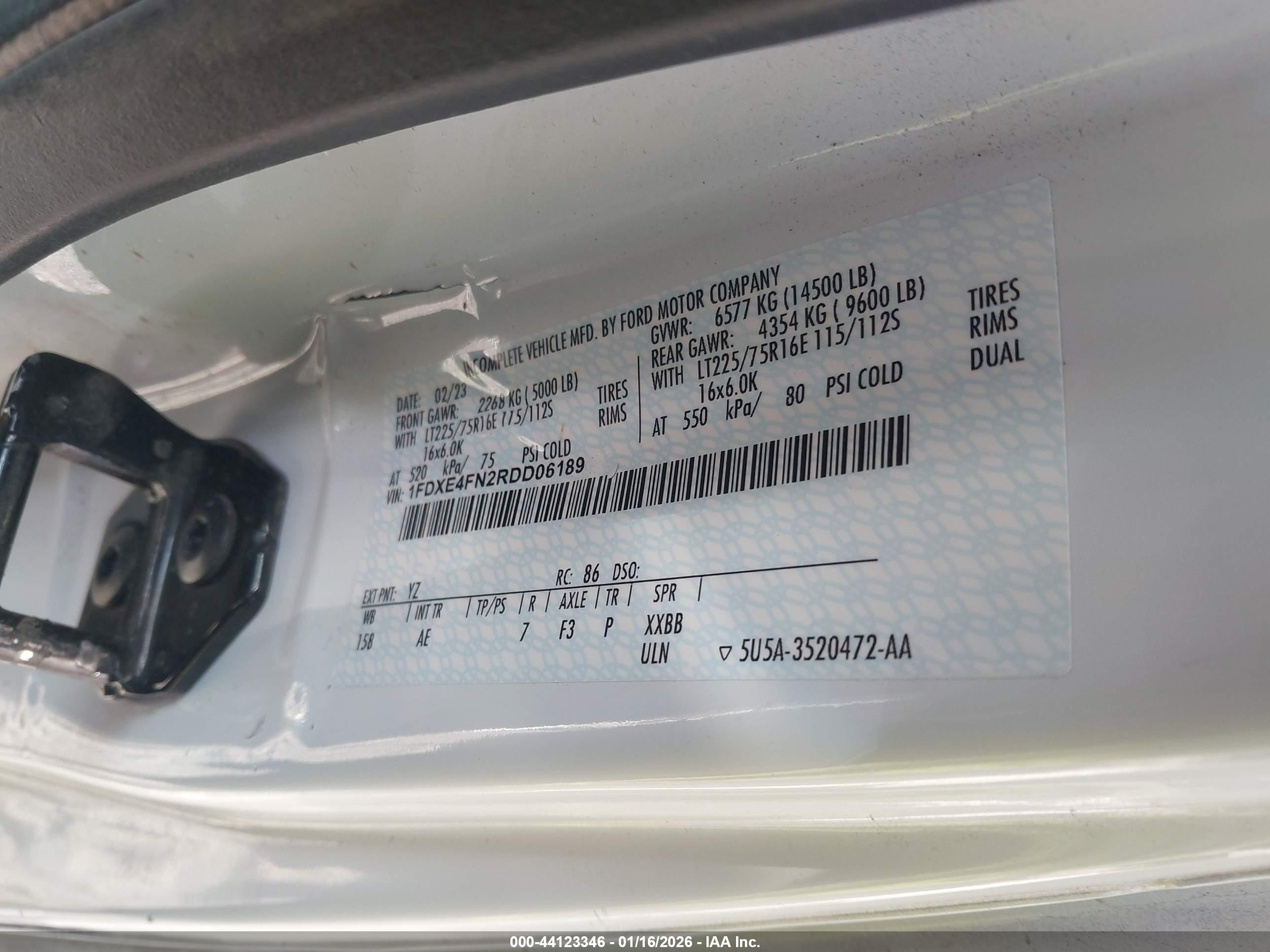 FORD E-450 image 9