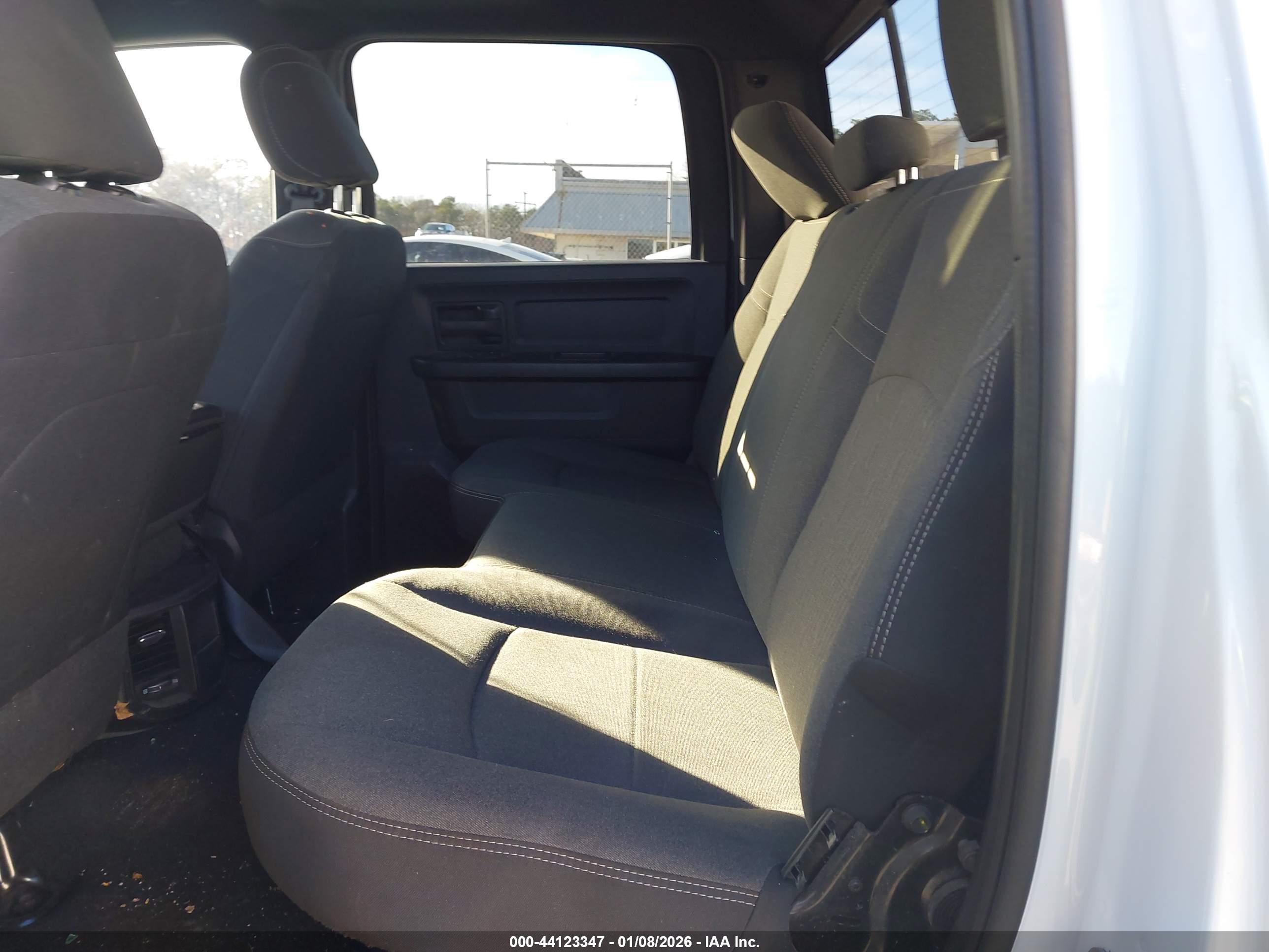 RAM 3500 image 8