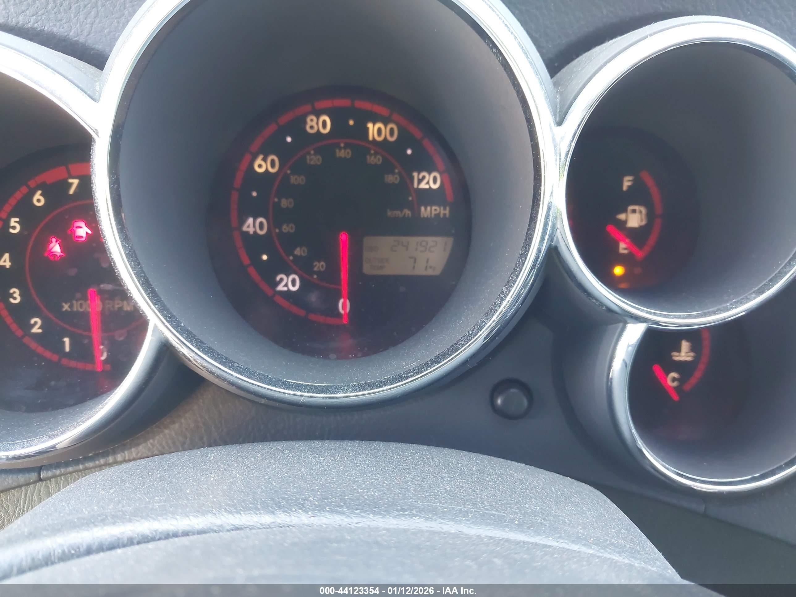 TOYOTA MATRIX image 7