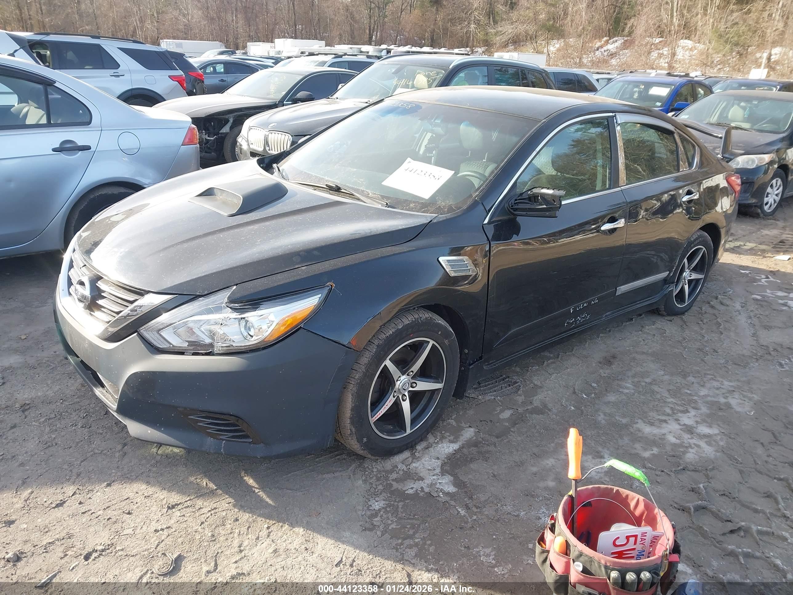 NISSAN ALTIMA image 2
