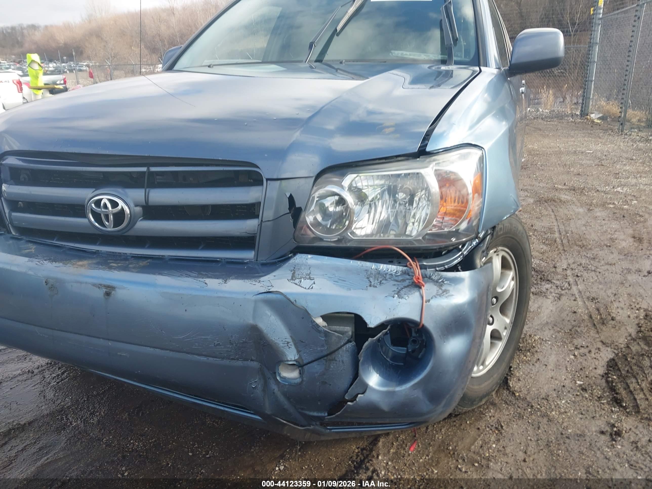 TOYOTA HIGHLANDER image 6