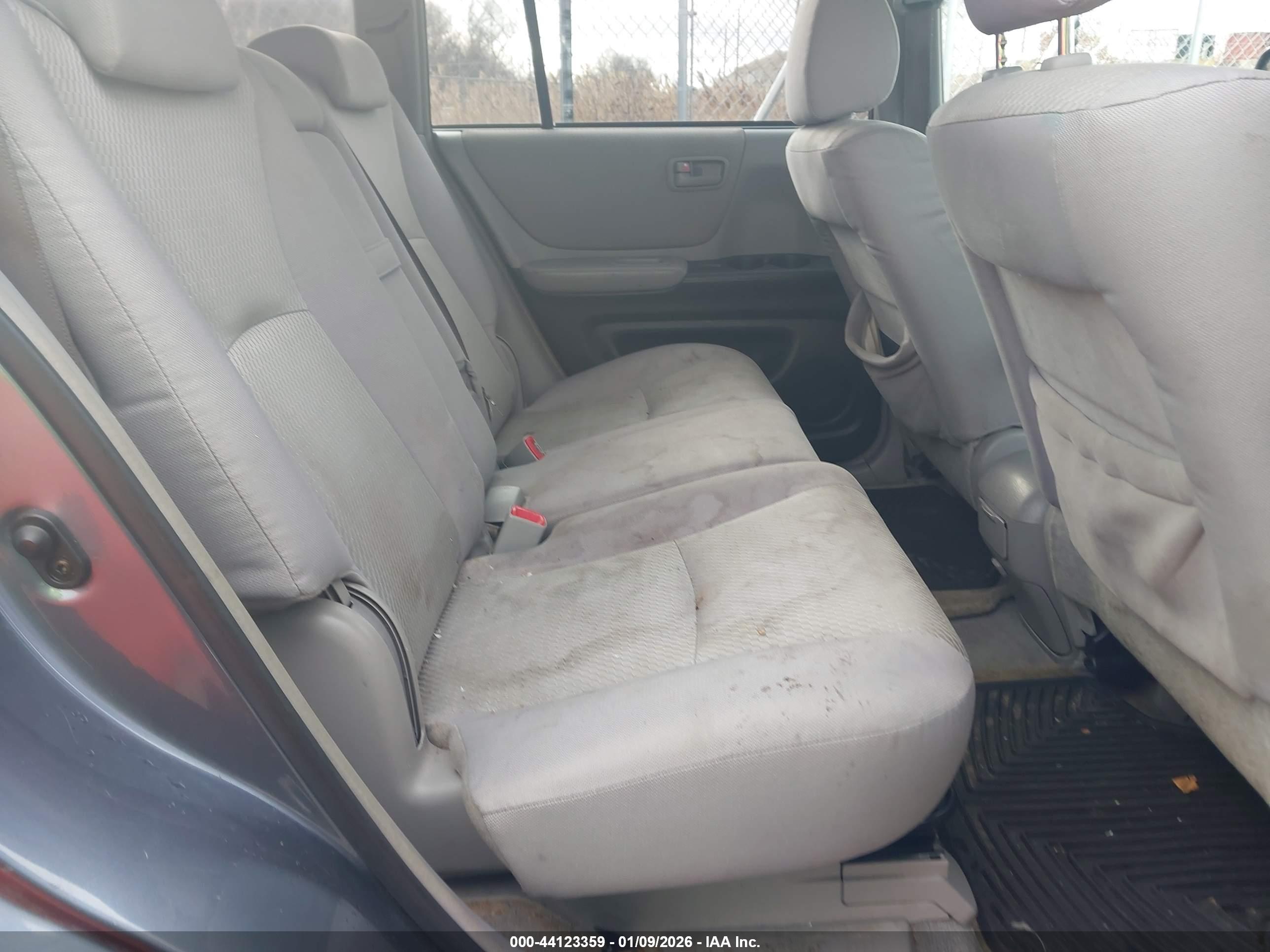 TOYOTA HIGHLANDER image 8