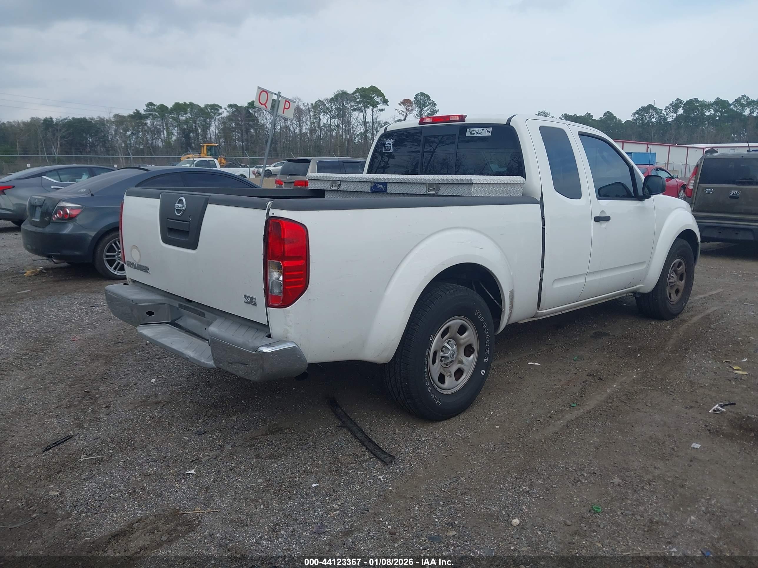 NISSAN FRONTIER image 4
