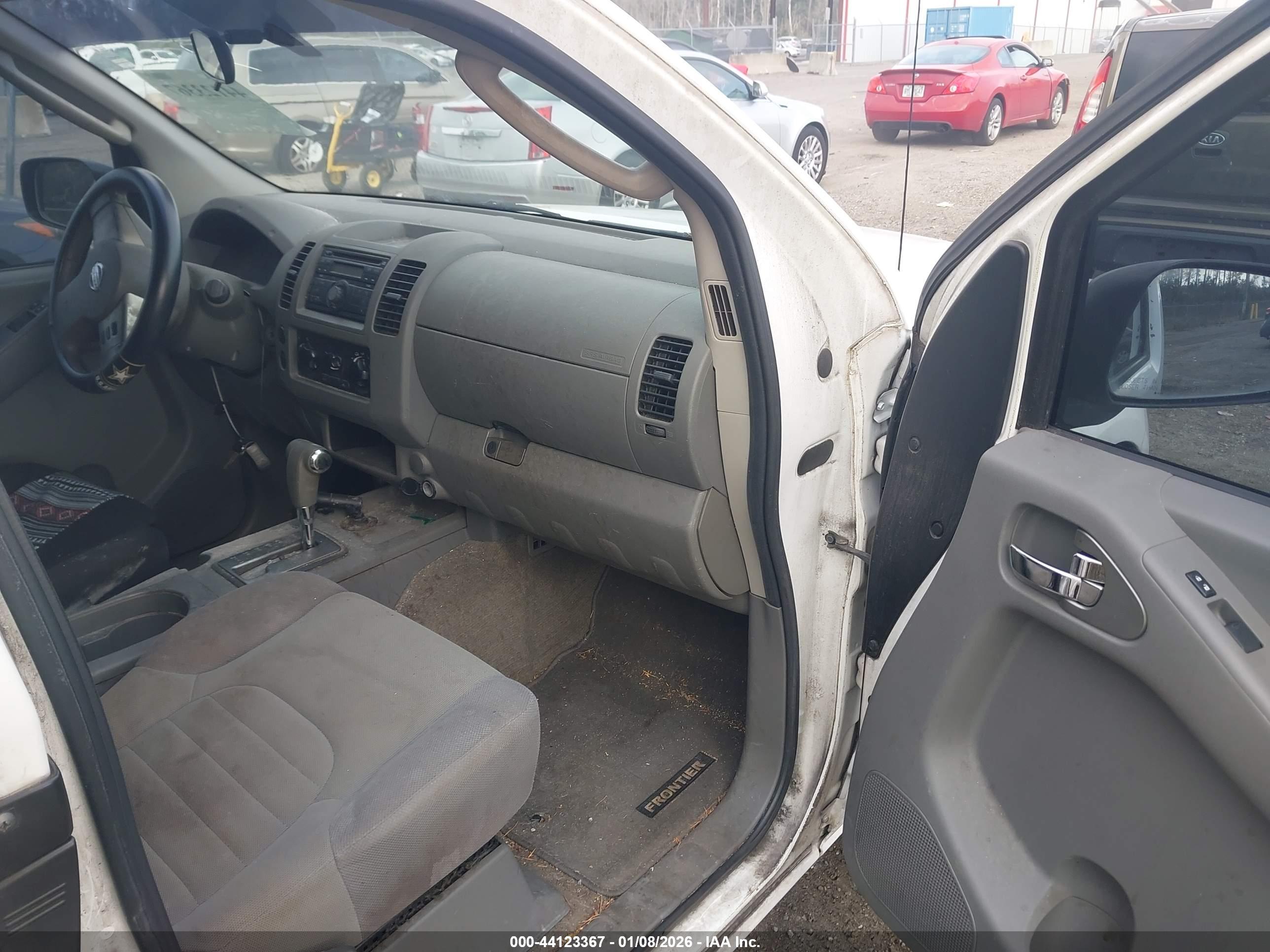 NISSAN FRONTIER image 5