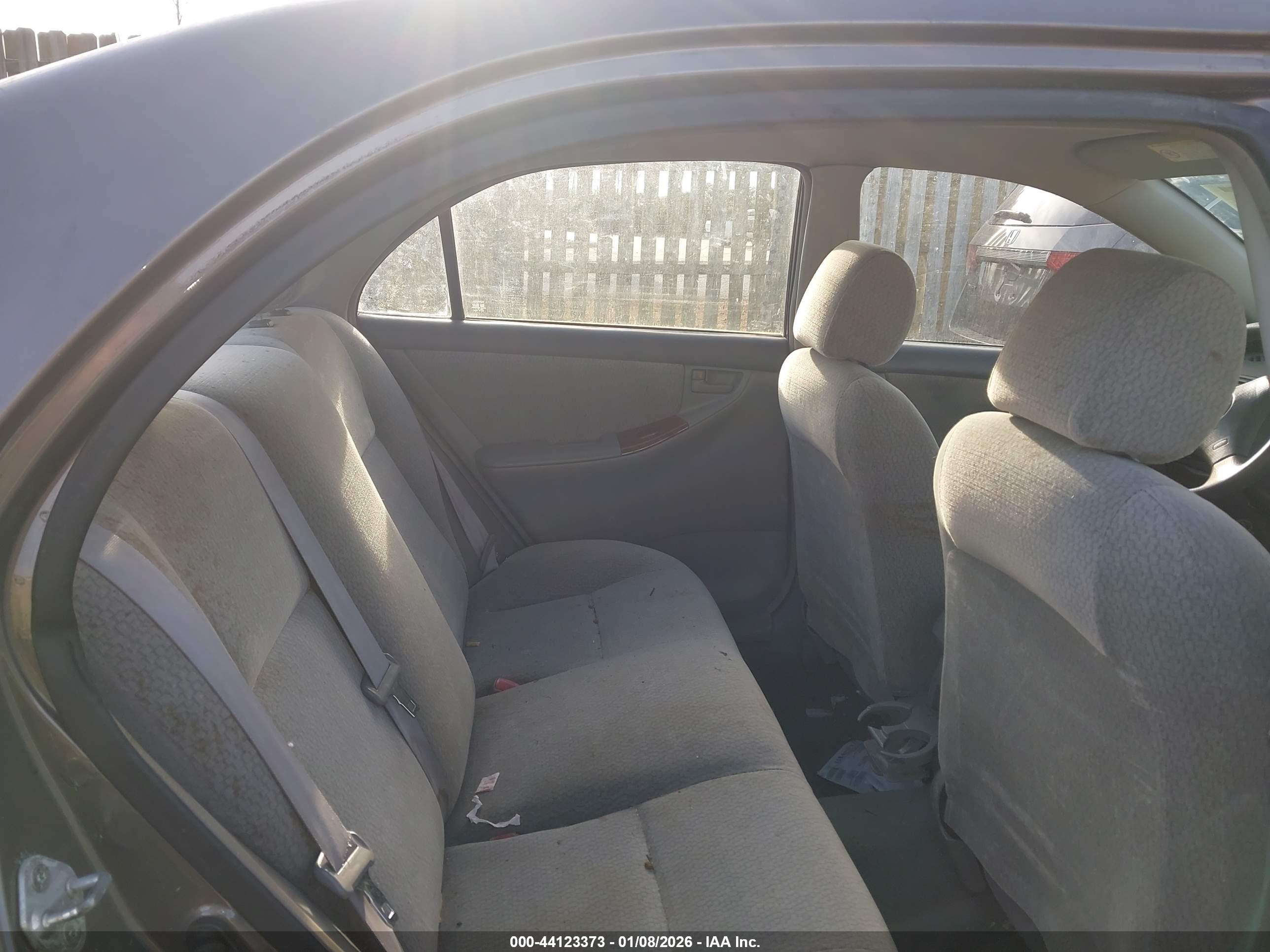 TOYOTA COROLLA image 8