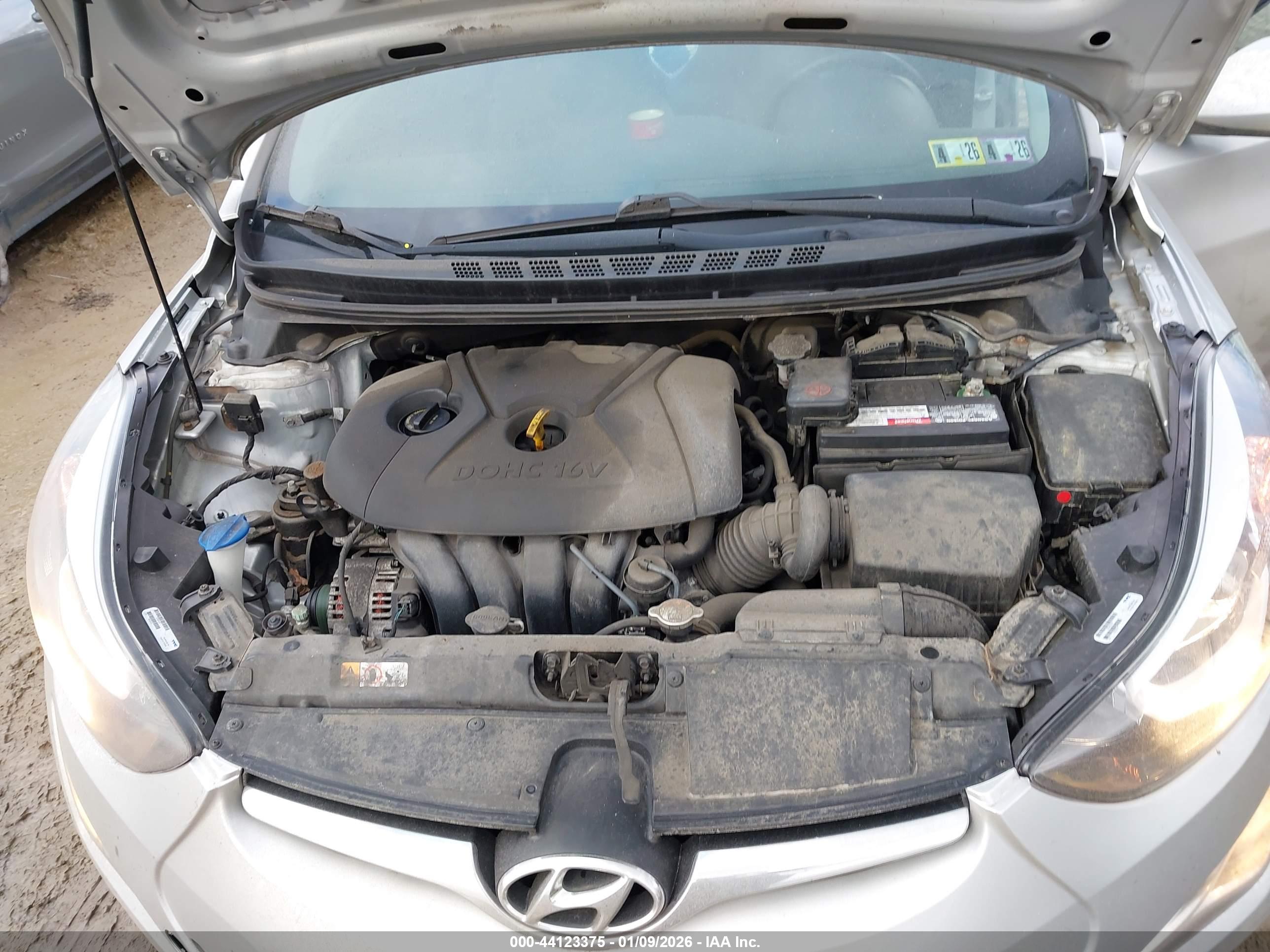 HYUNDAI ELANTRA image 10