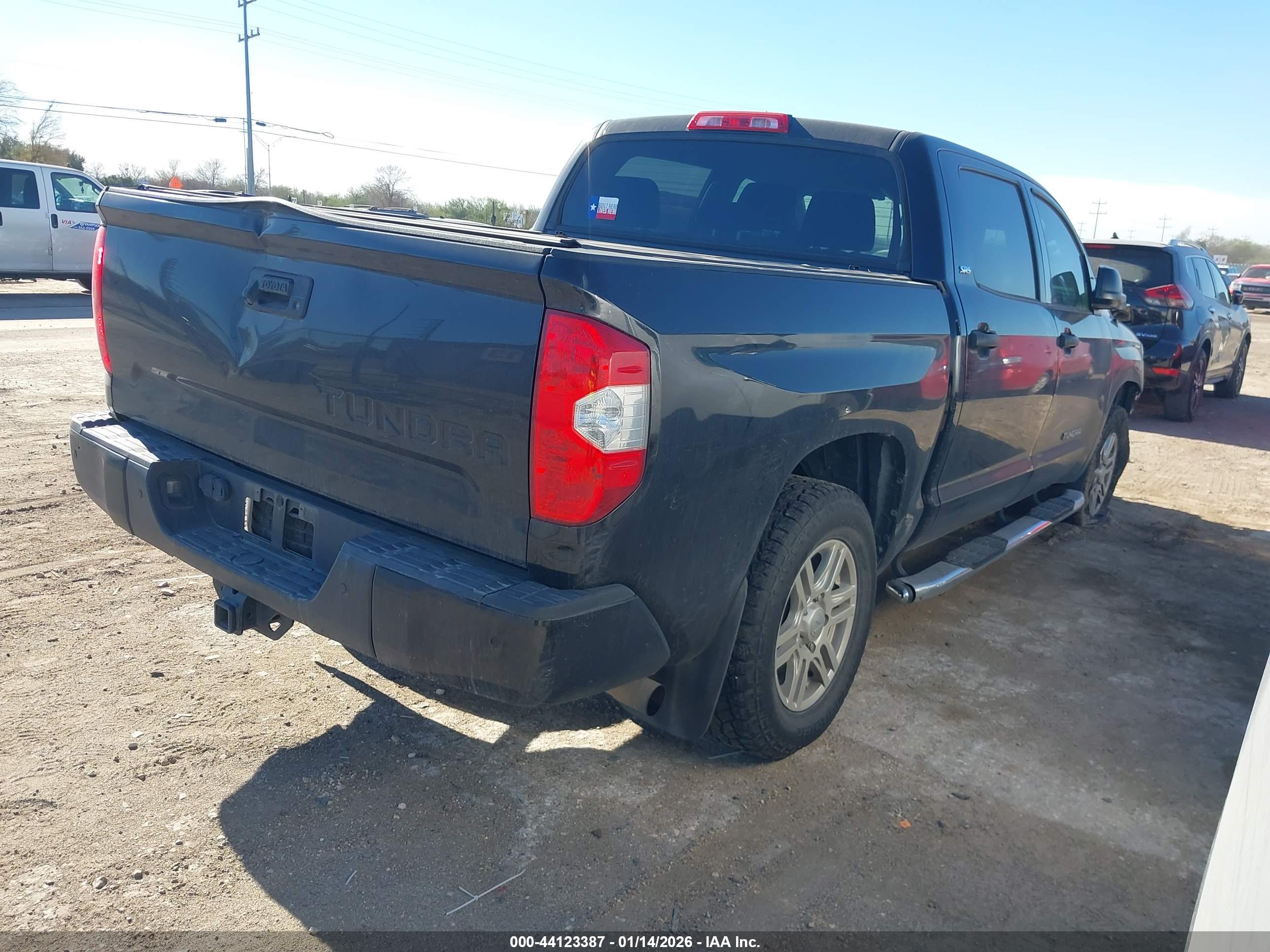 TOYOTA TUNDRA image 4