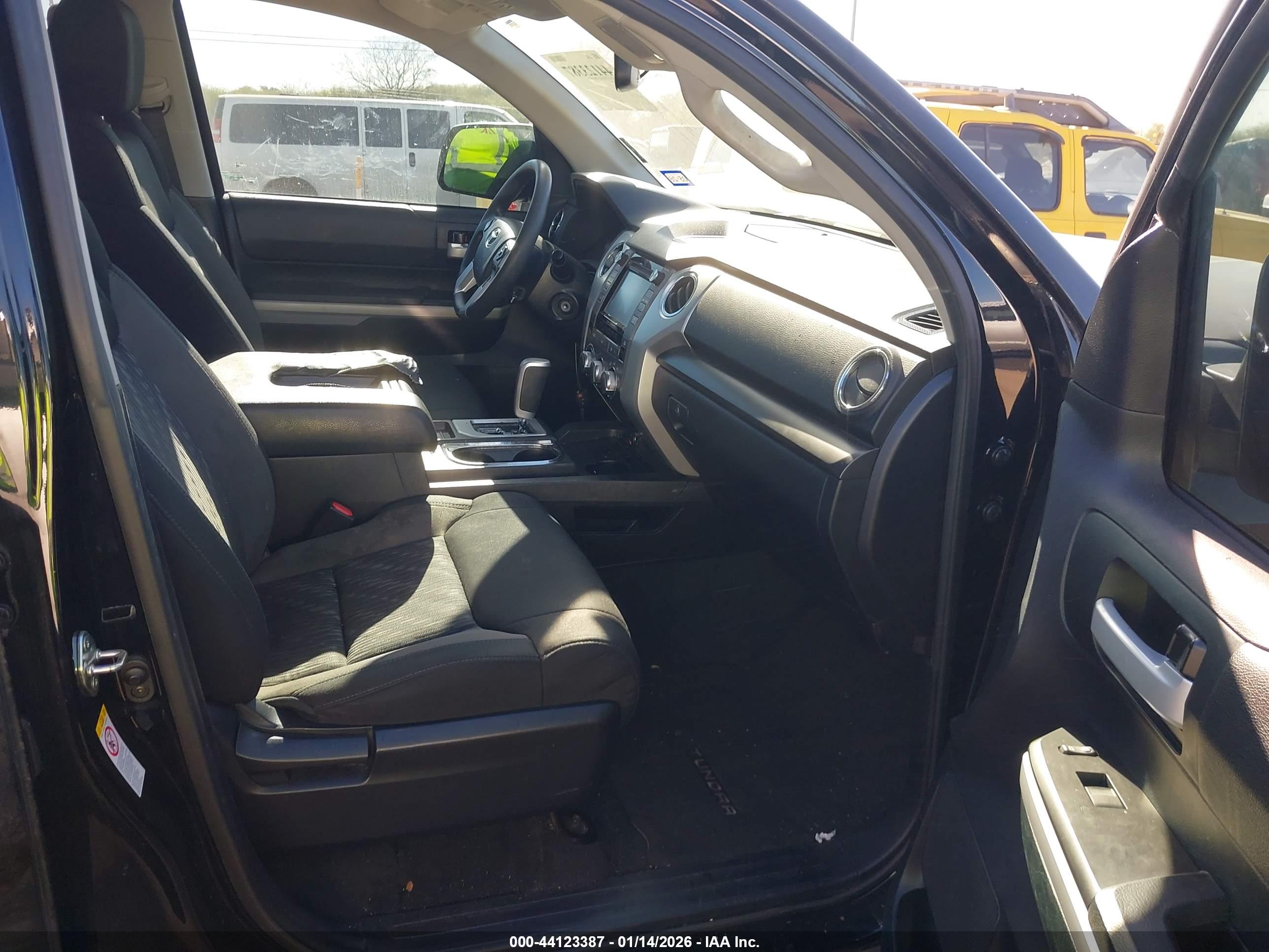 TOYOTA TUNDRA image 5