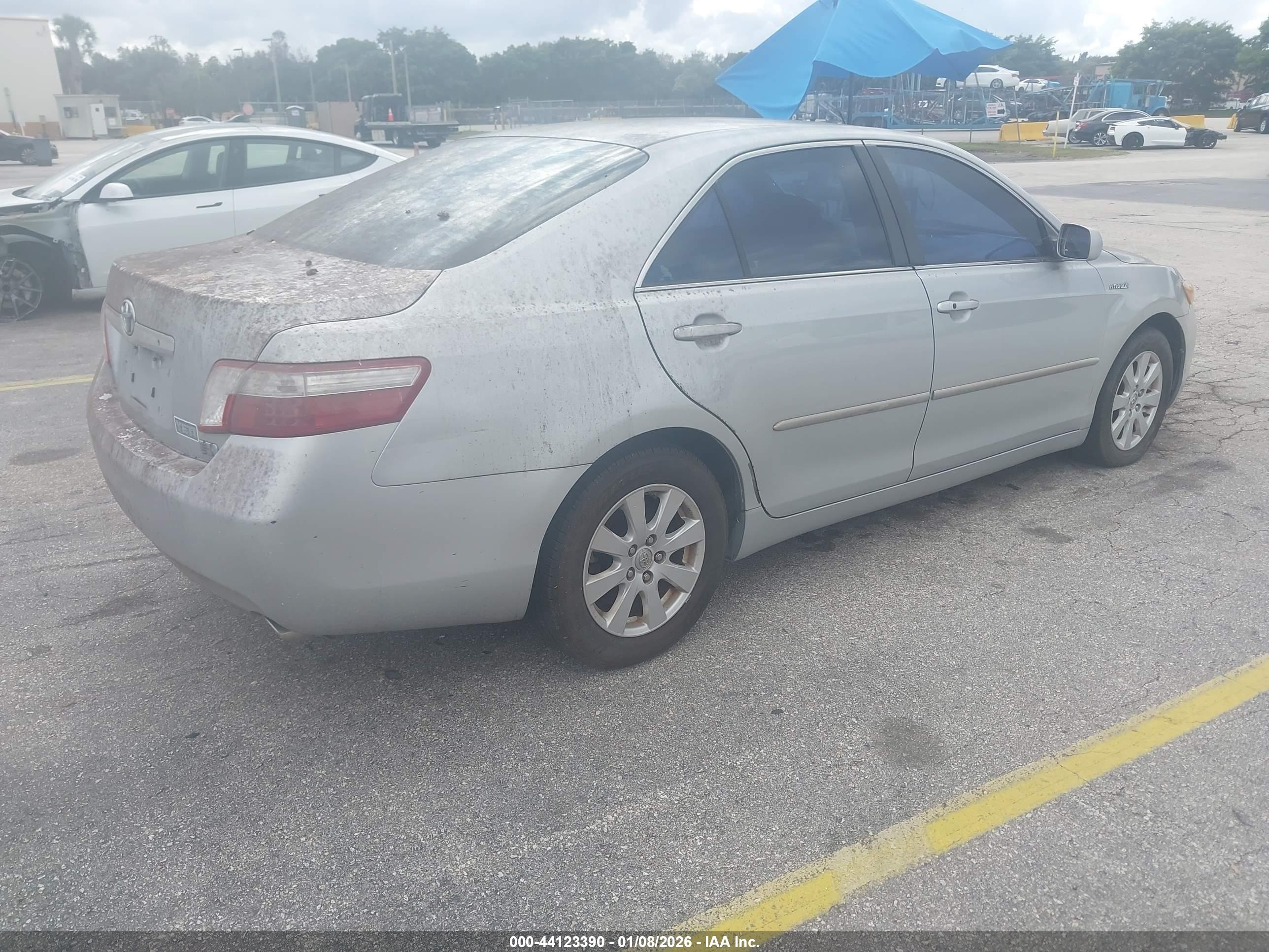 TOYOTA CAMRY image 4