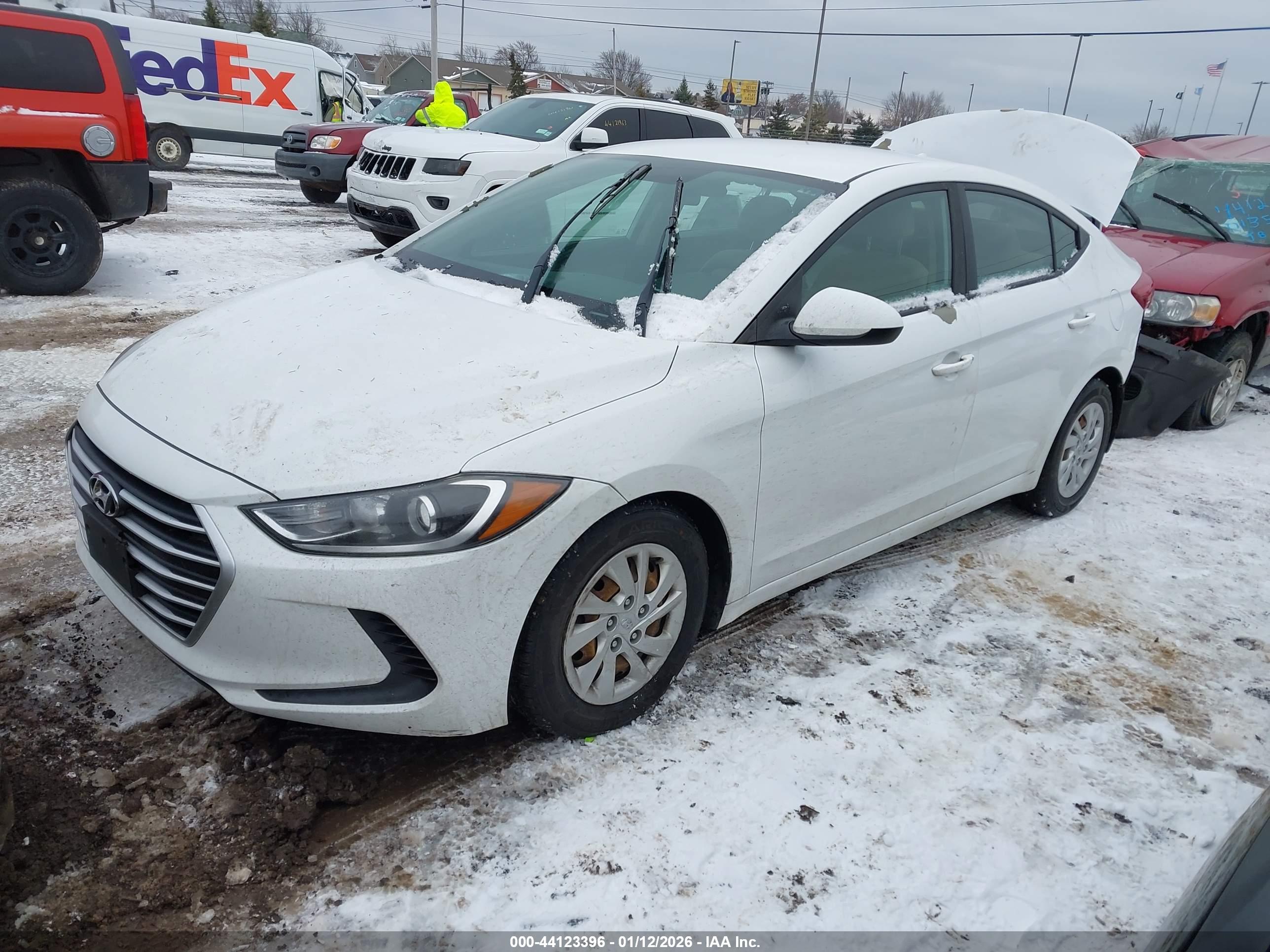 HYUNDAI ELANTRA image 2