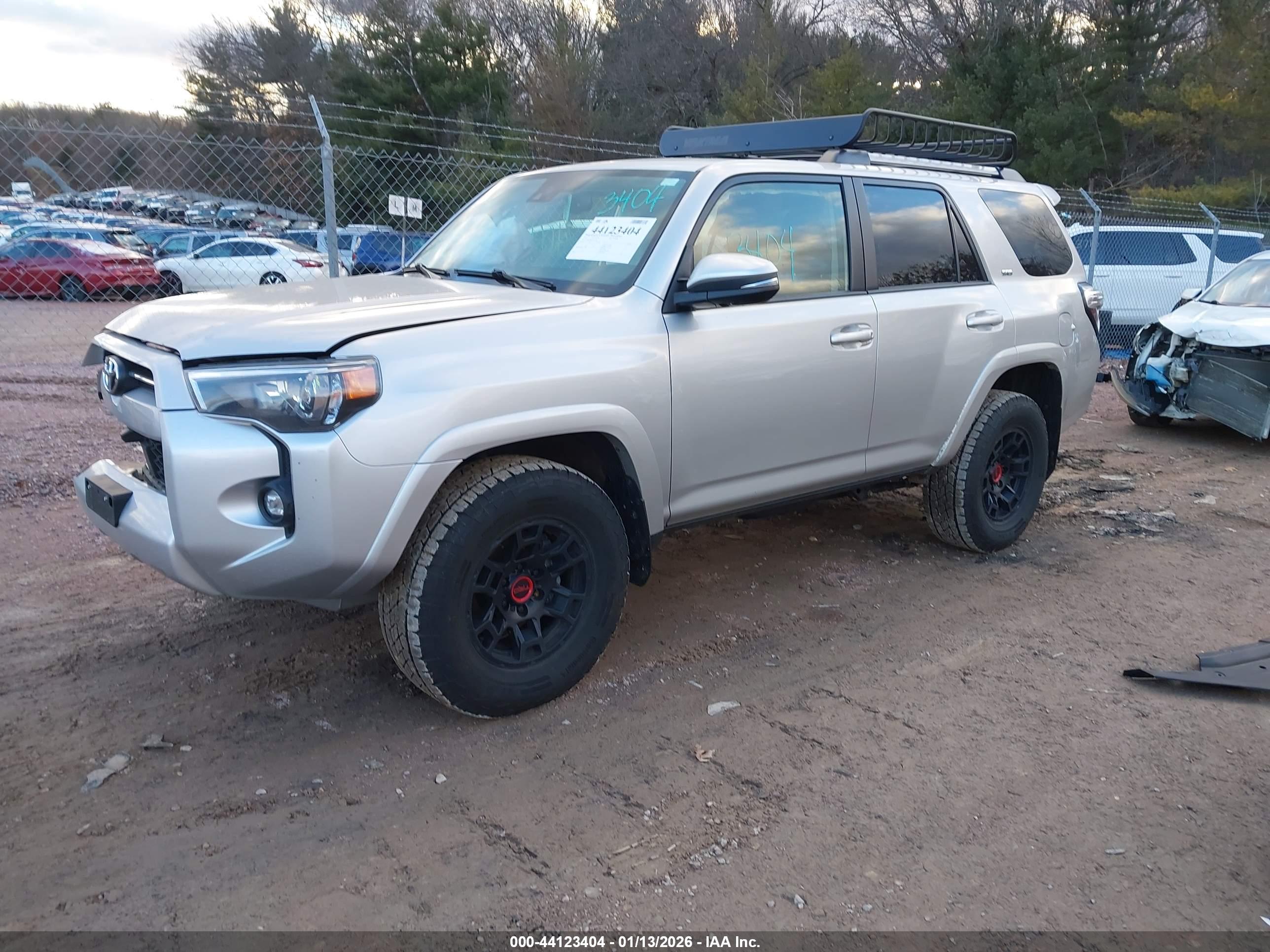 TOYOTA 4RUNNER image 2