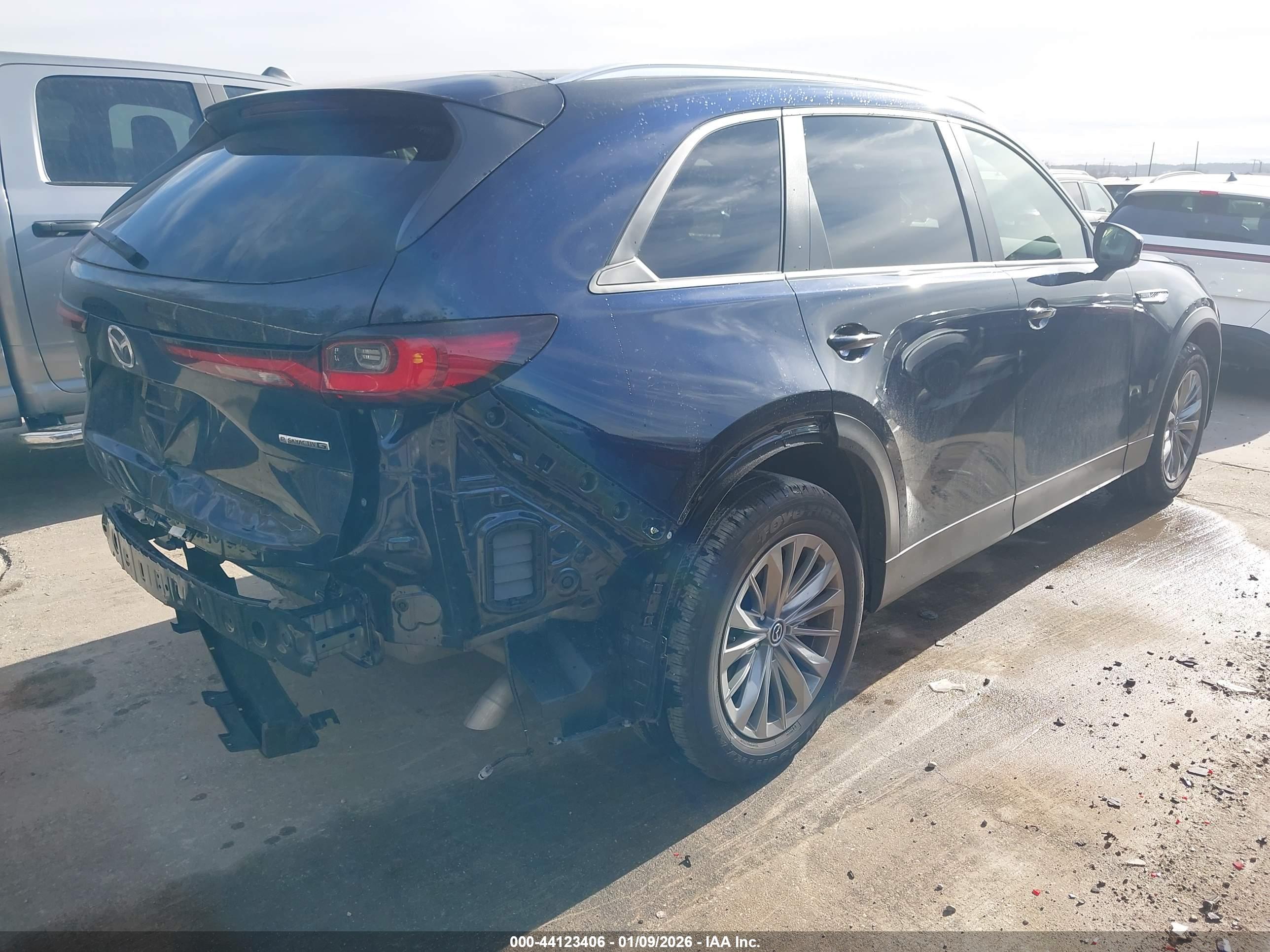 MAZDA CX-90 image 4