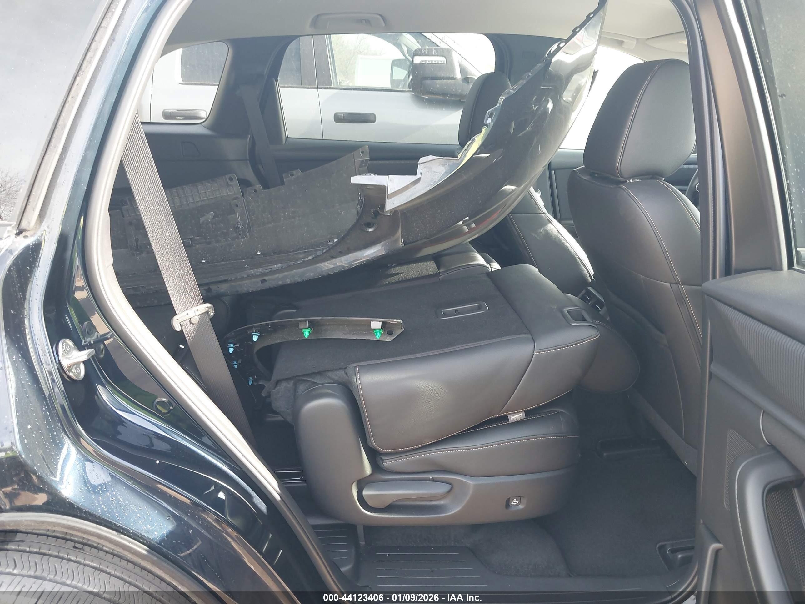 MAZDA CX-90 image 8