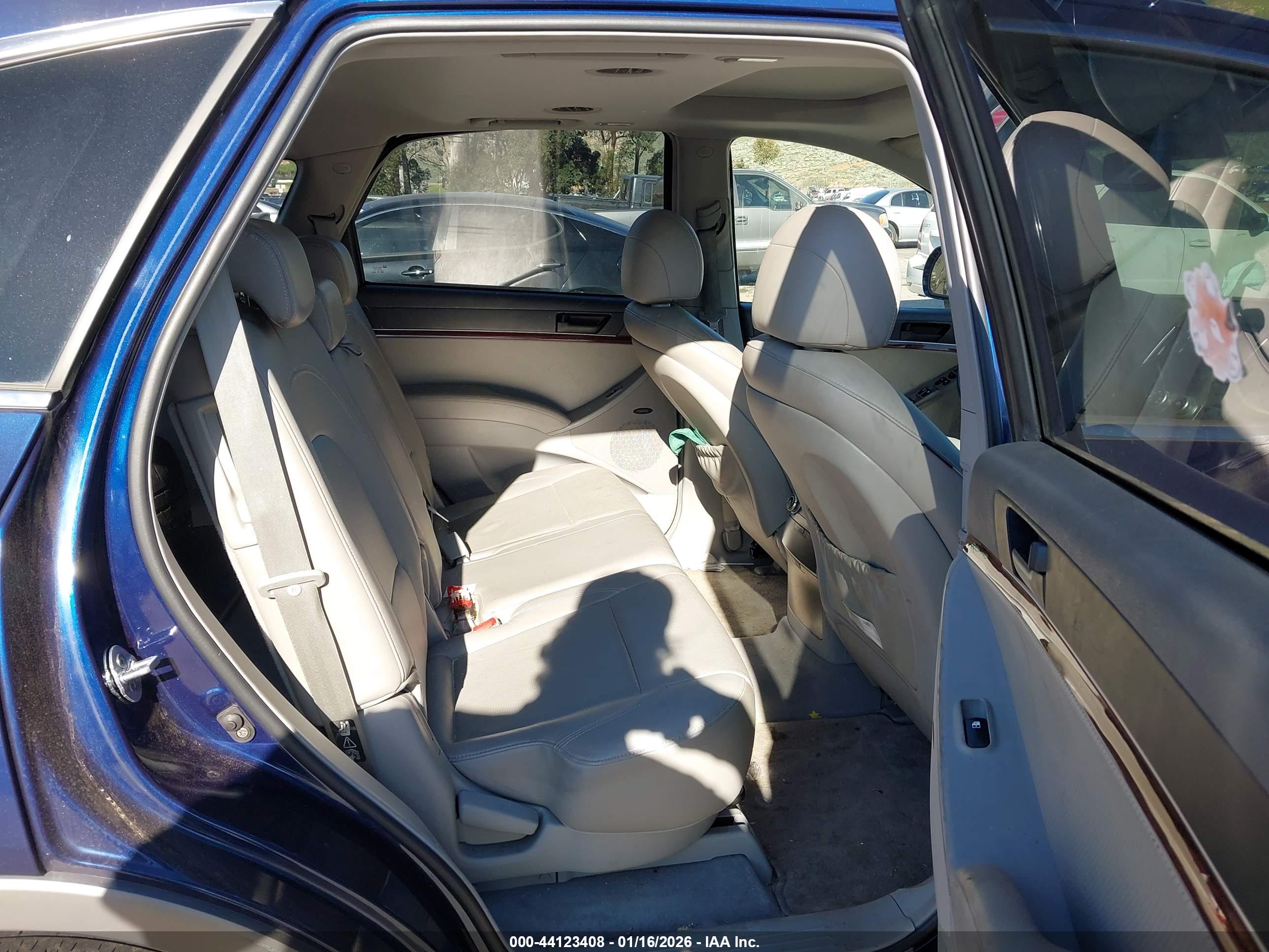HYUNDAI VERACRUZ image 8