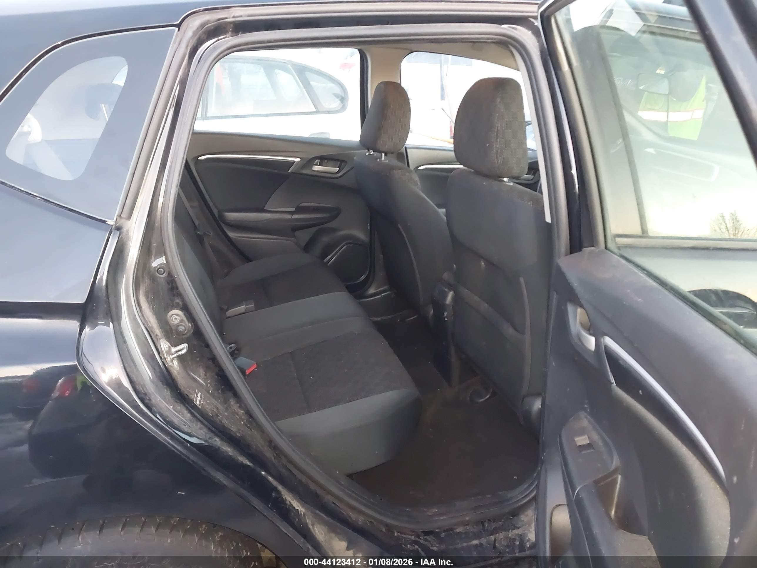 HONDA FIT image 8