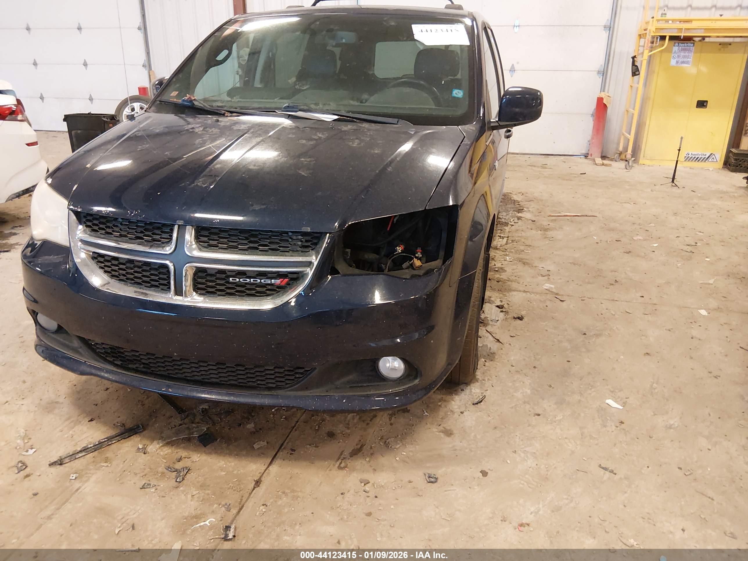 DODGE GRAND image 6