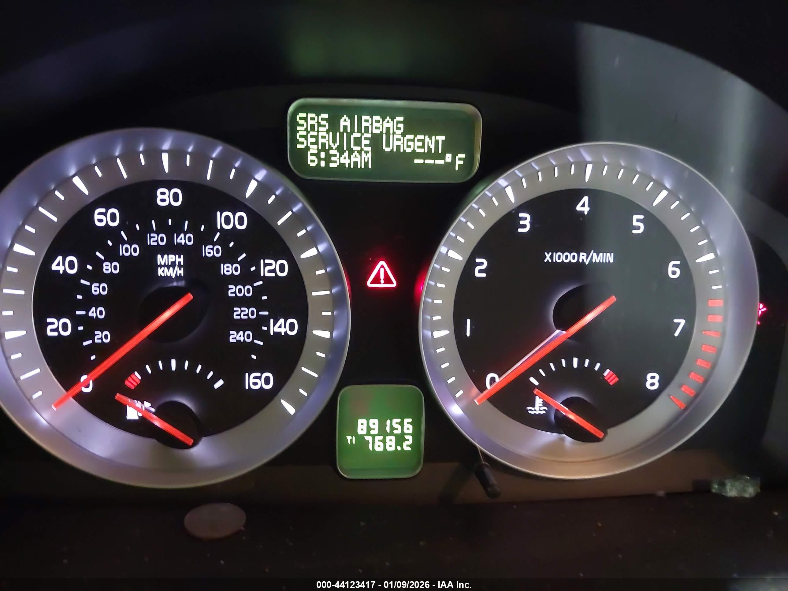 VOLVO C70 image 7