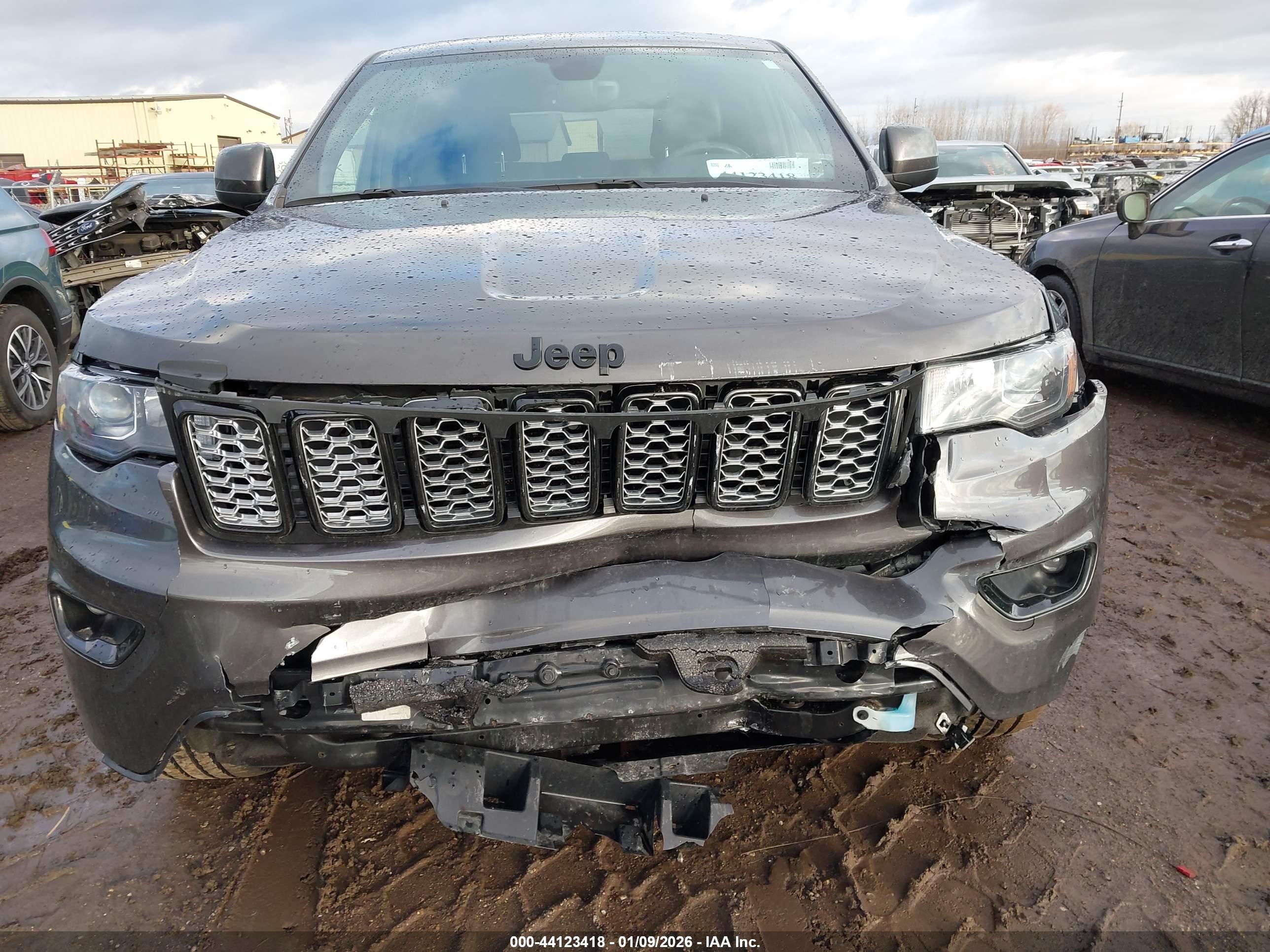 JEEP GRAND image 6