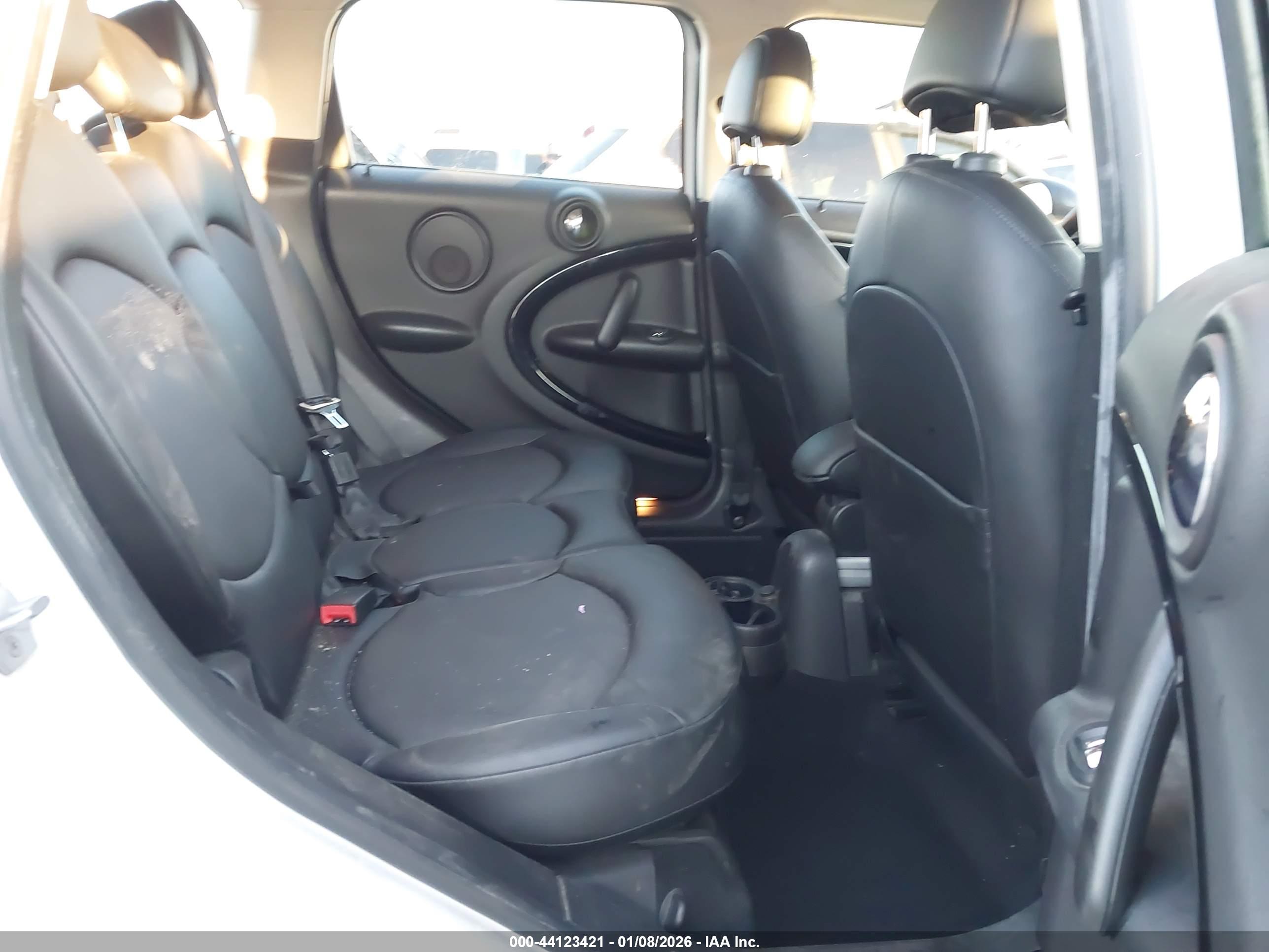 MINI COUNTRYMAN image 8