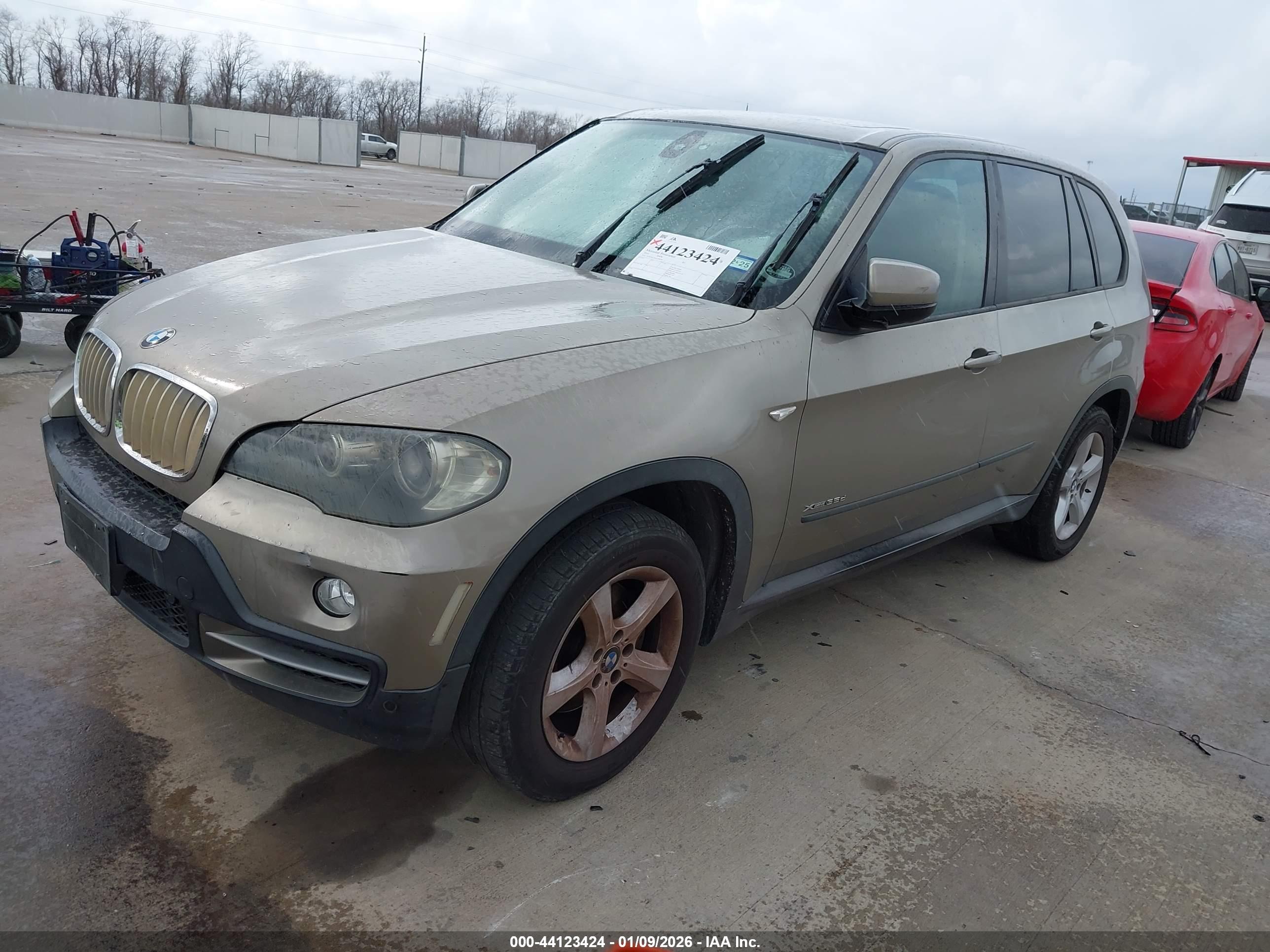 BMW X5 image 2