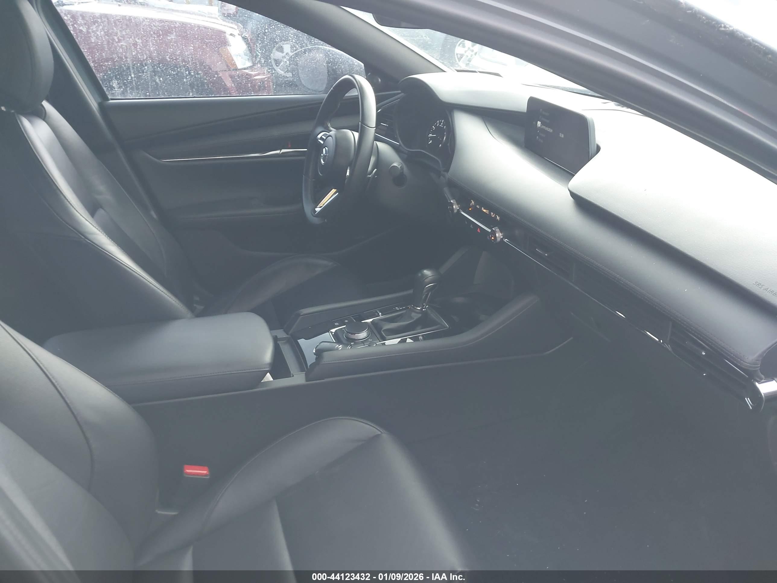MAZDA MAZDA3 image 5