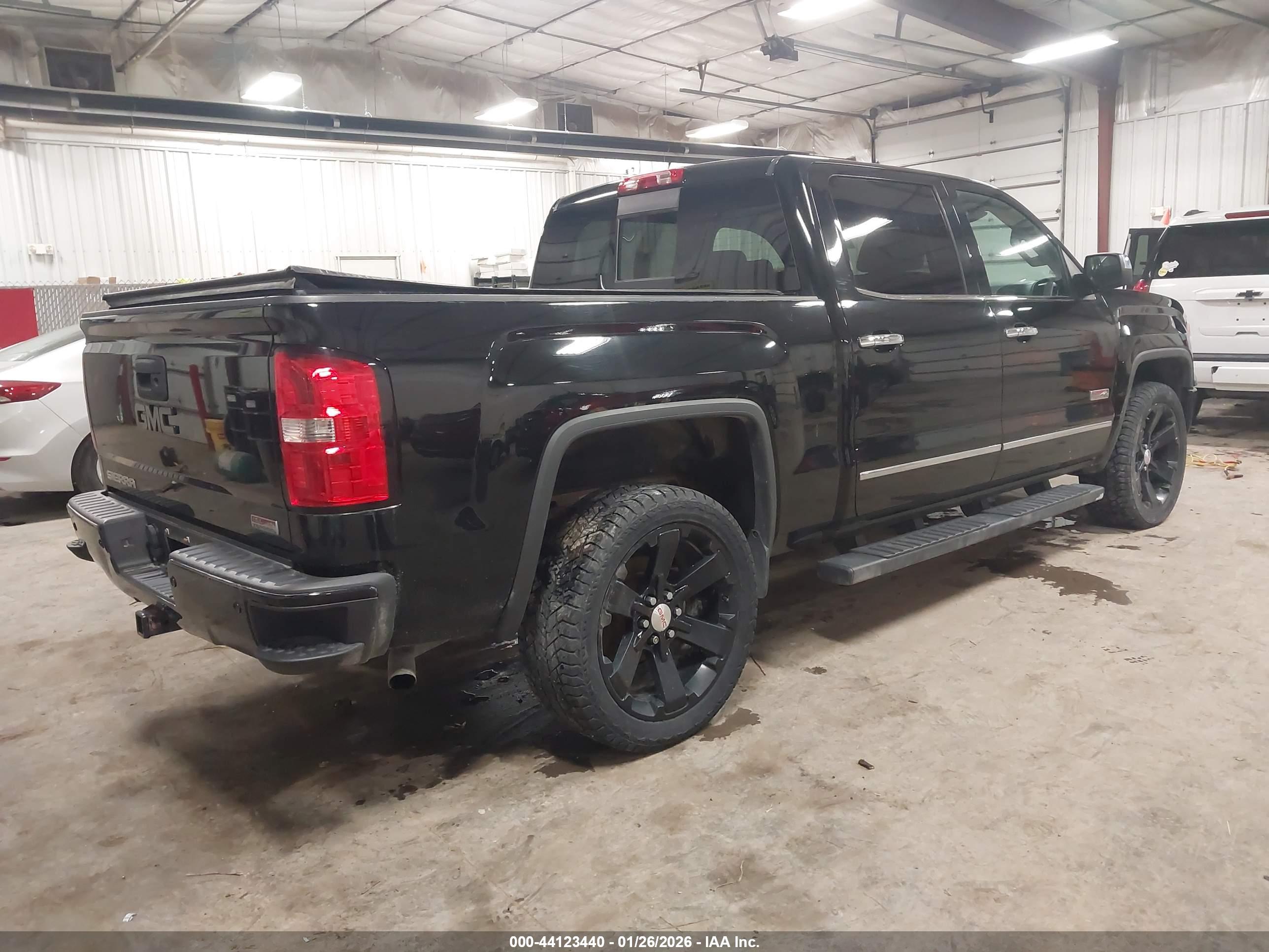 GMC SIERRA image 4