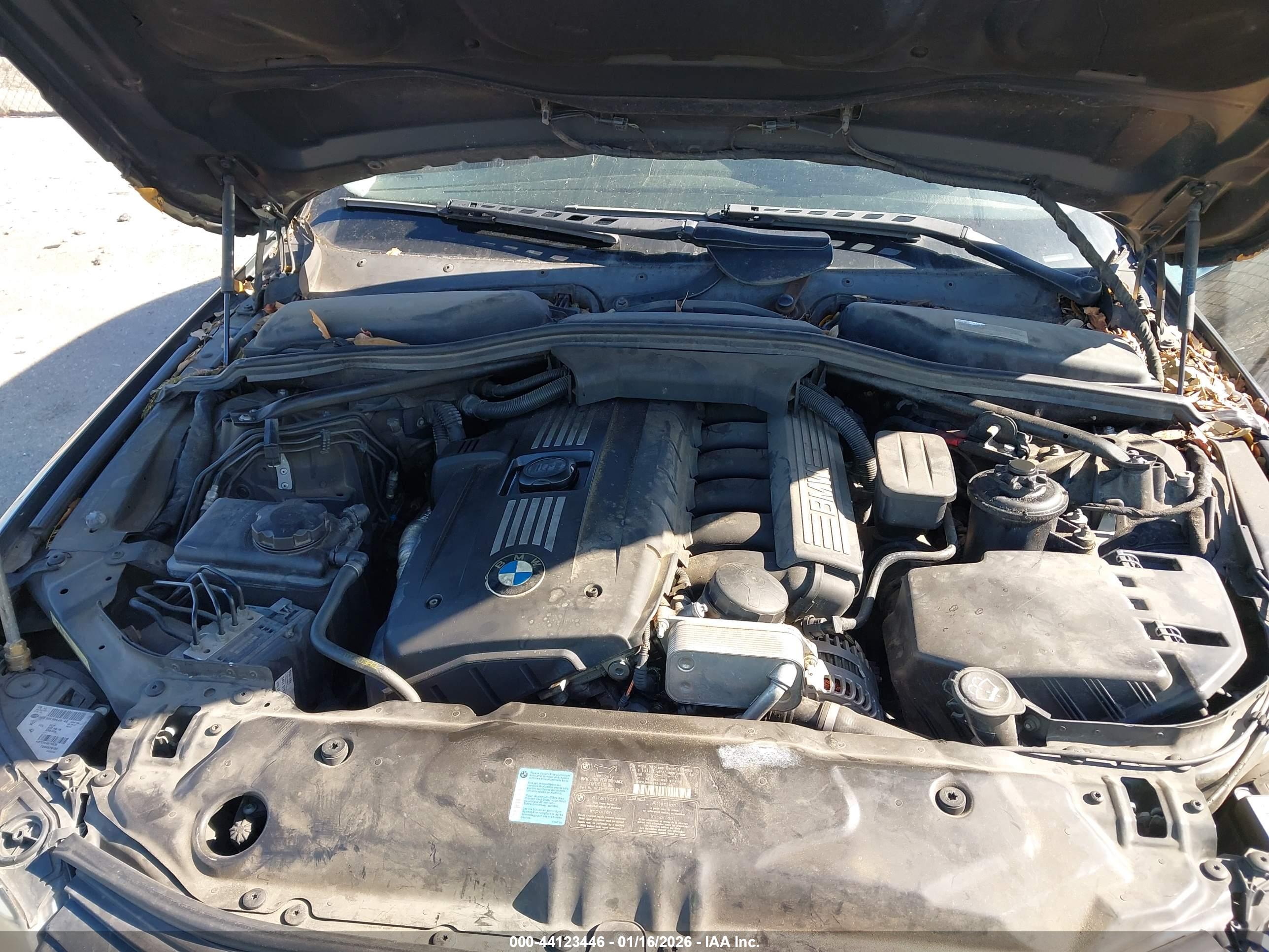 BMW 528I image 10