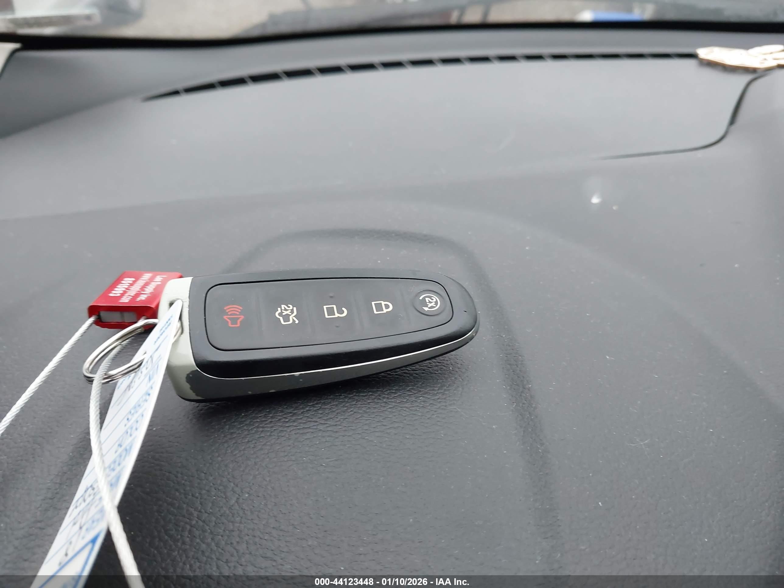 FORD ESCAPE image 11