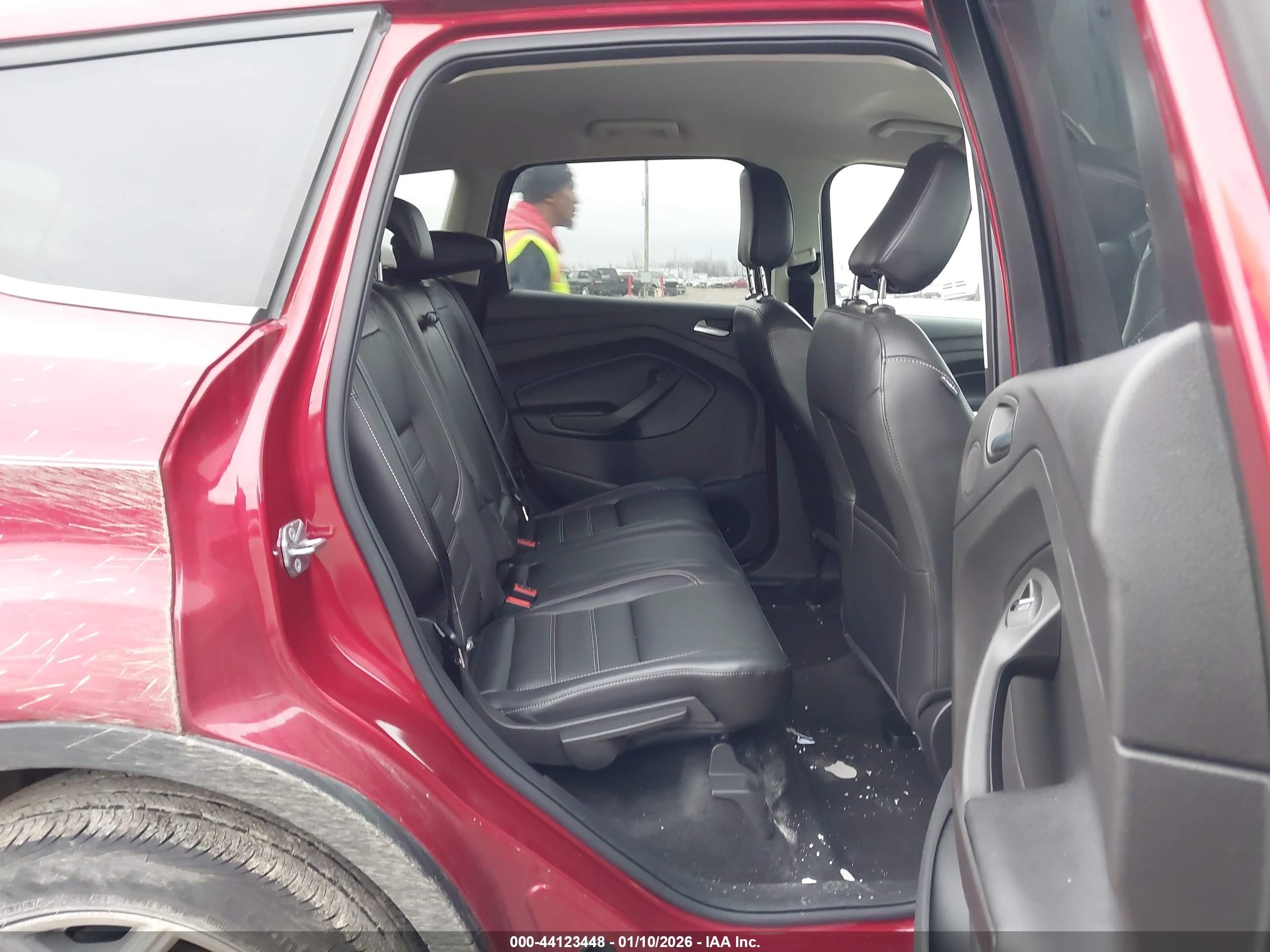 FORD ESCAPE image 8