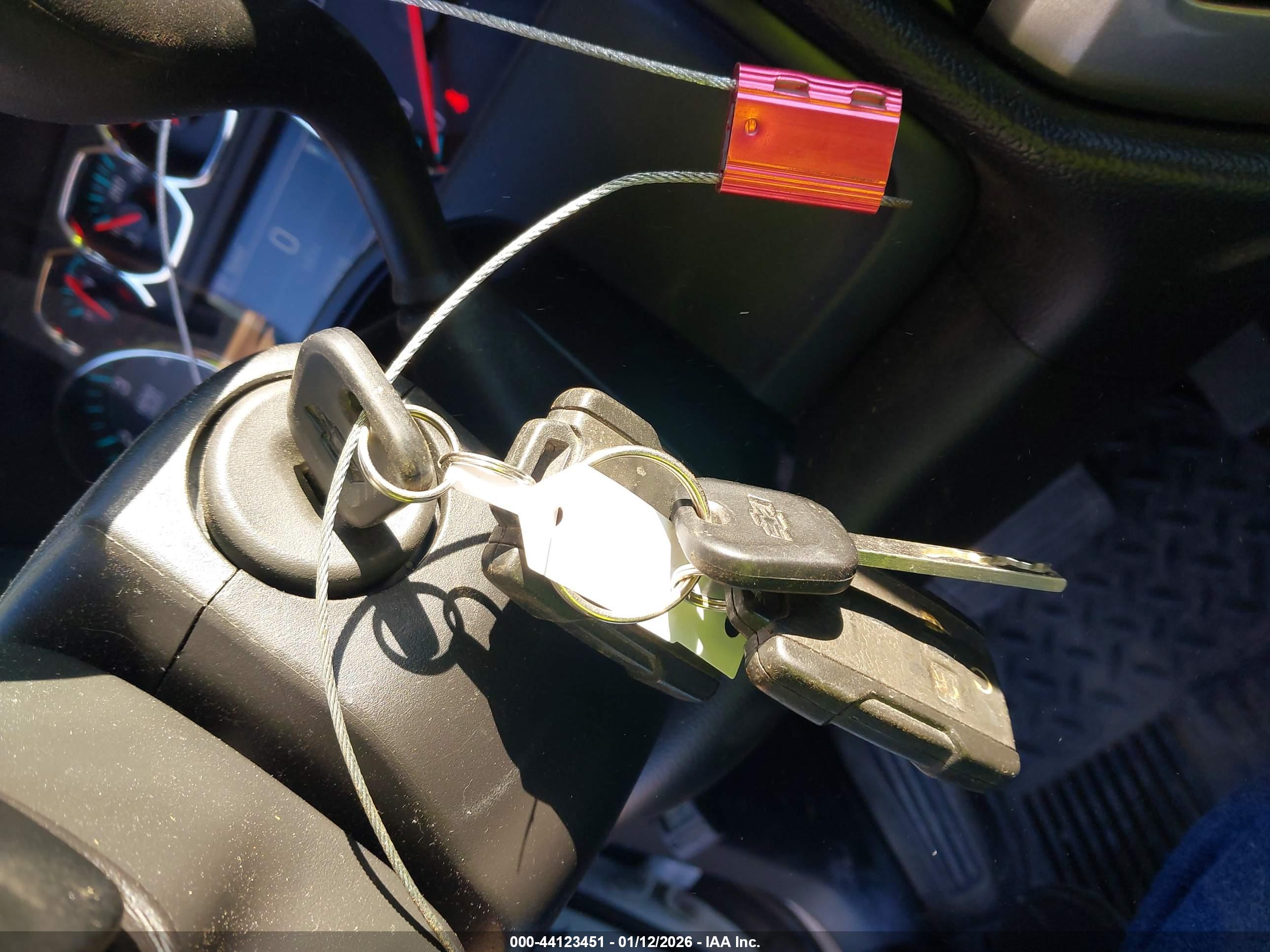 CHEVROLET SILVERADO image 11