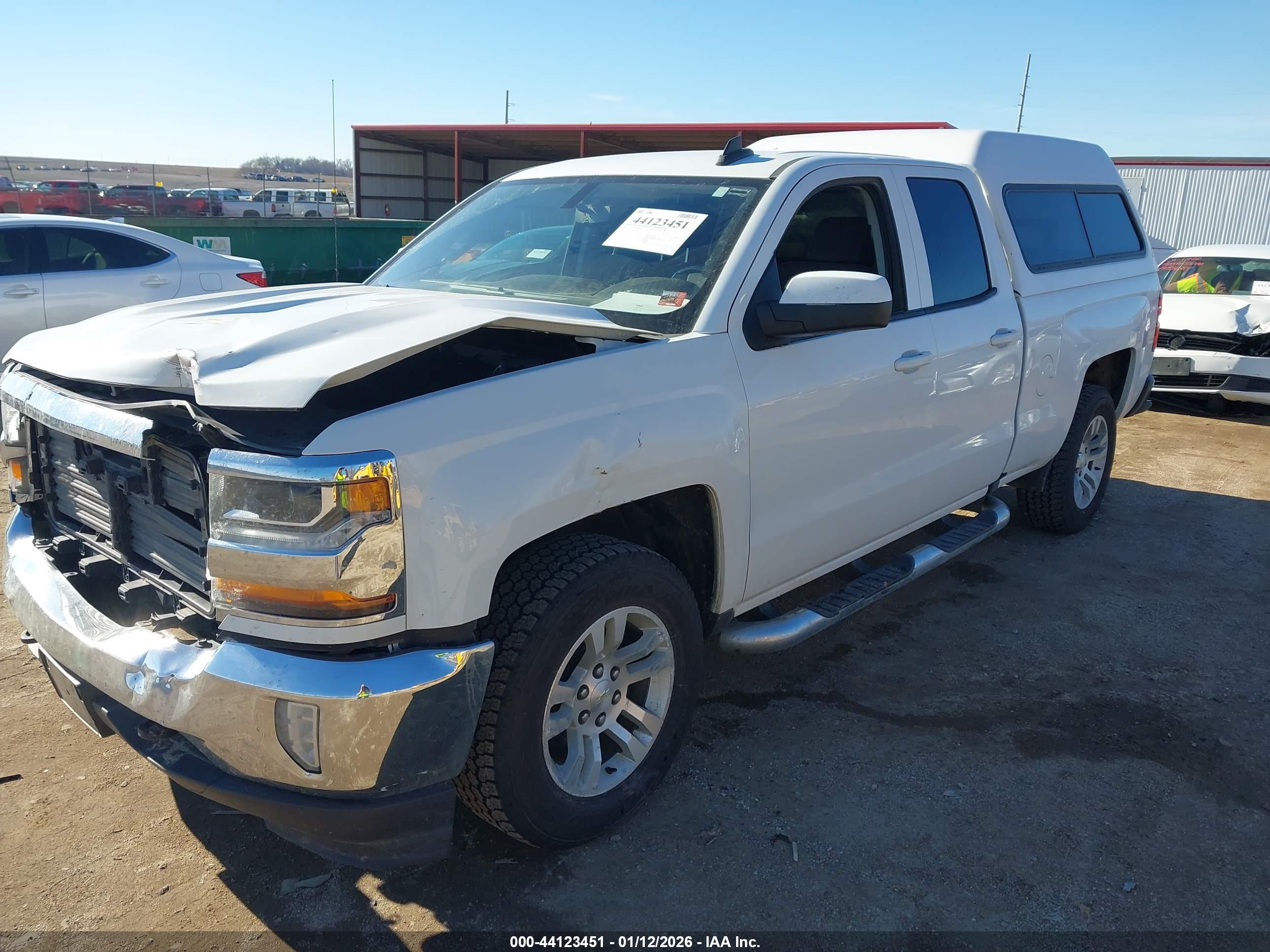 CHEVROLET SILVERADO image 2