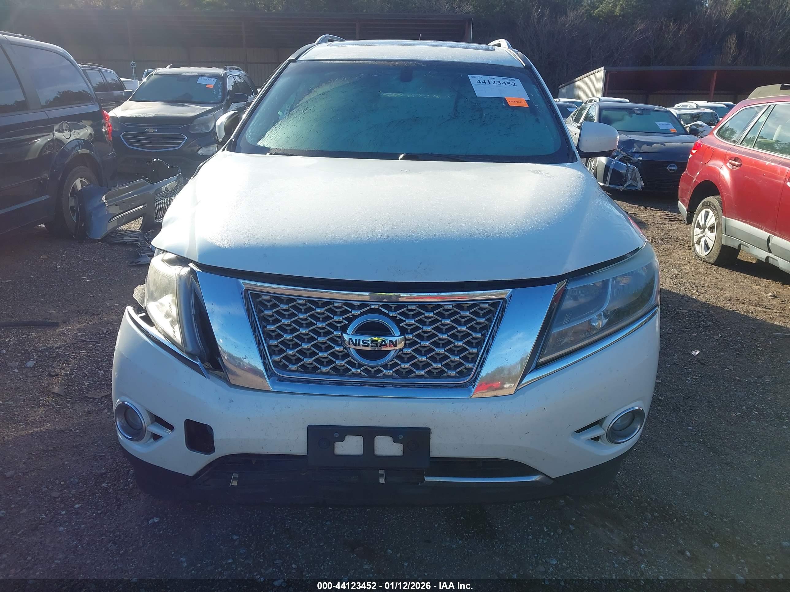 NISSAN PATHFINDER image 6
