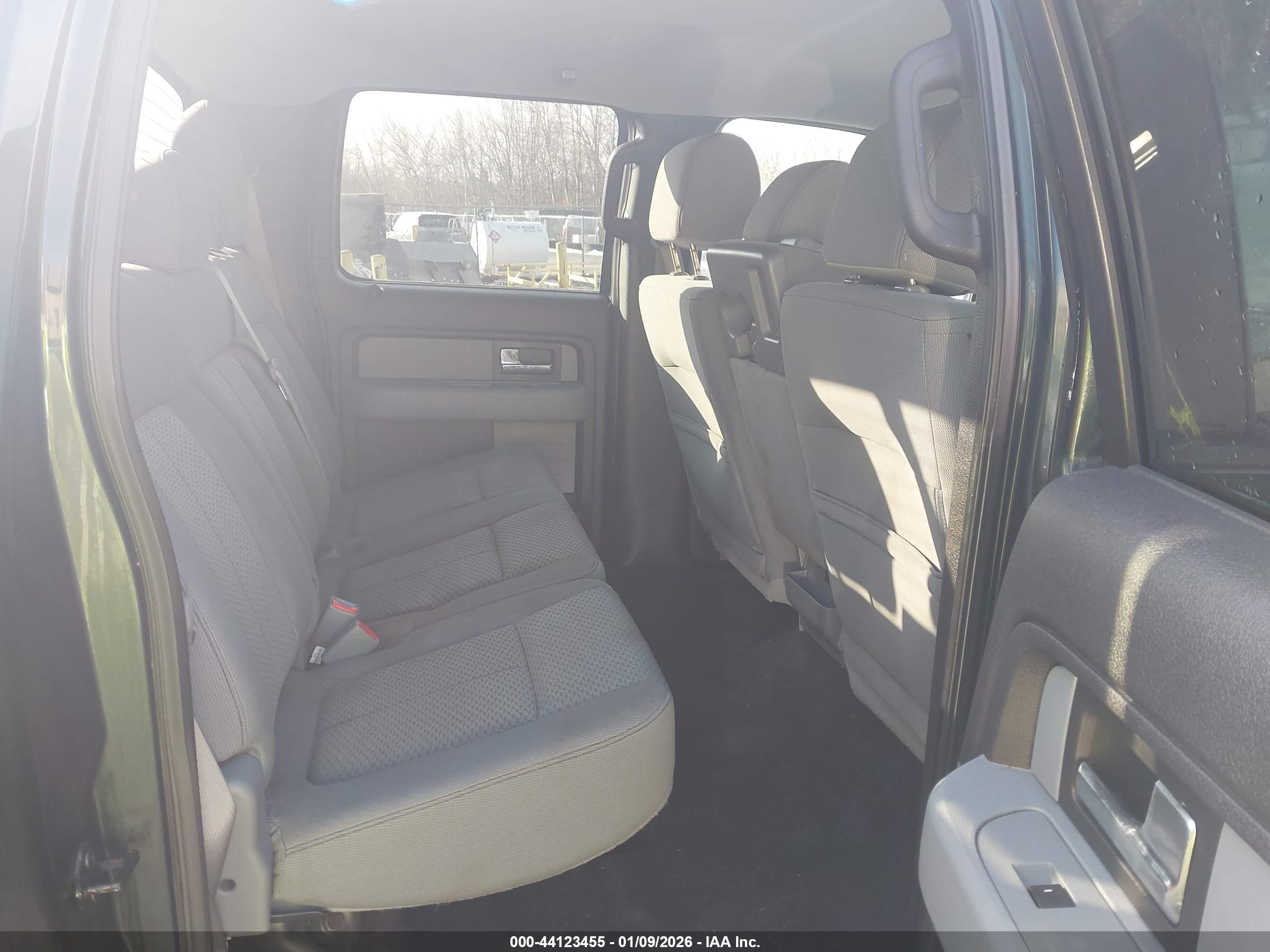 FORD F-150 image 8