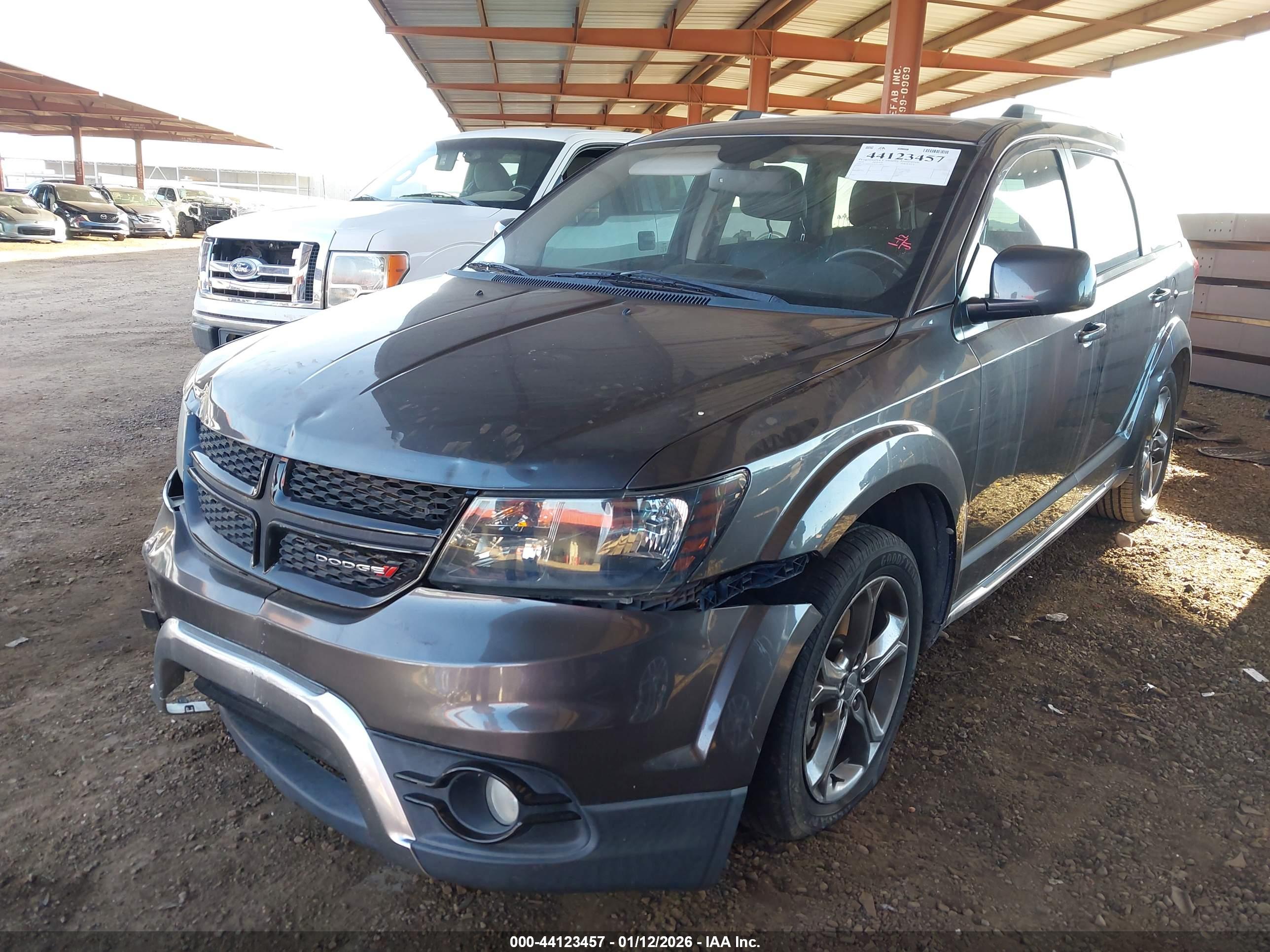 DODGE JOURNEY image 2
