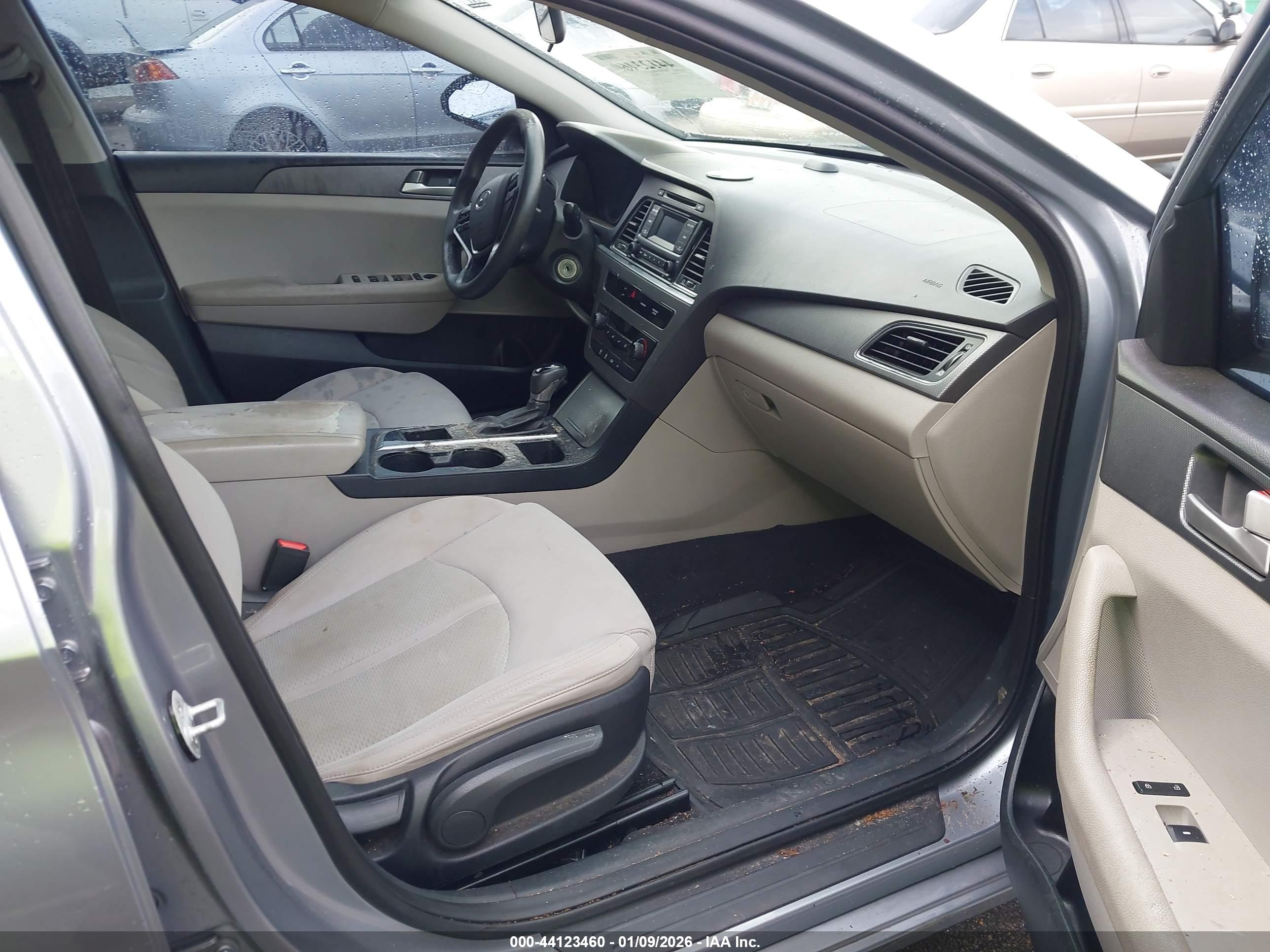 HYUNDAI SONATA image 5