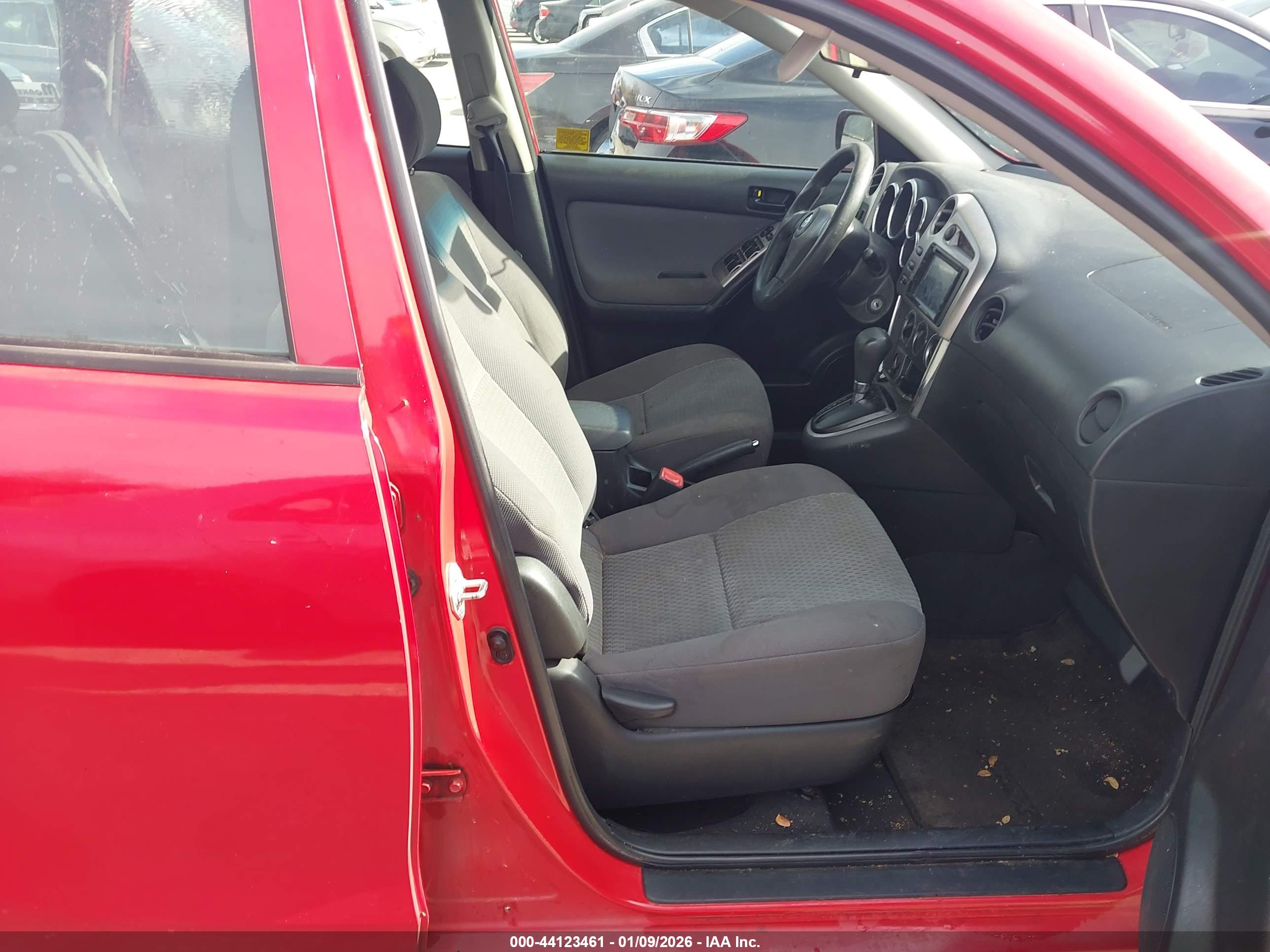 TOYOTA MATRIX image 5