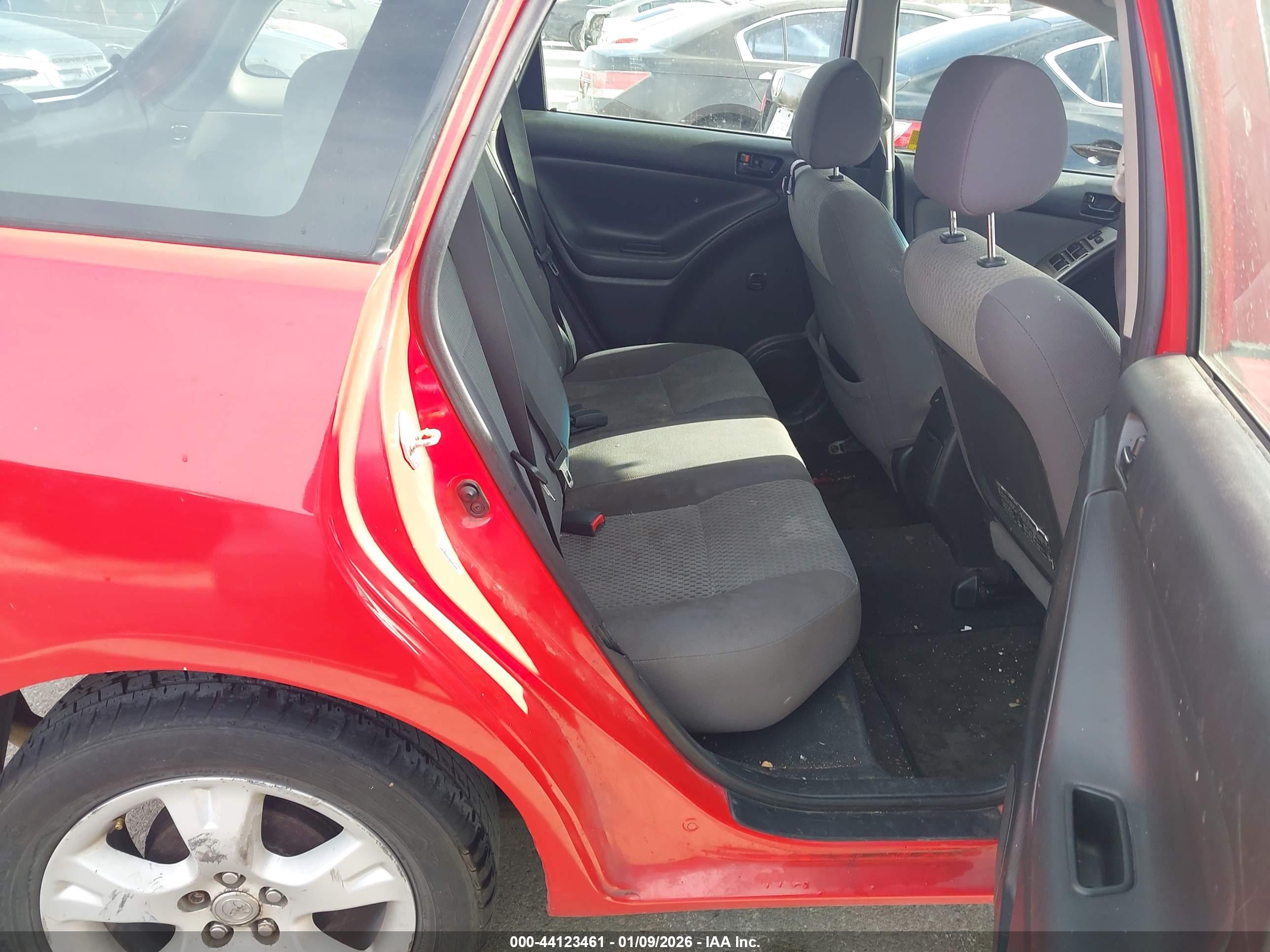 TOYOTA MATRIX image 8