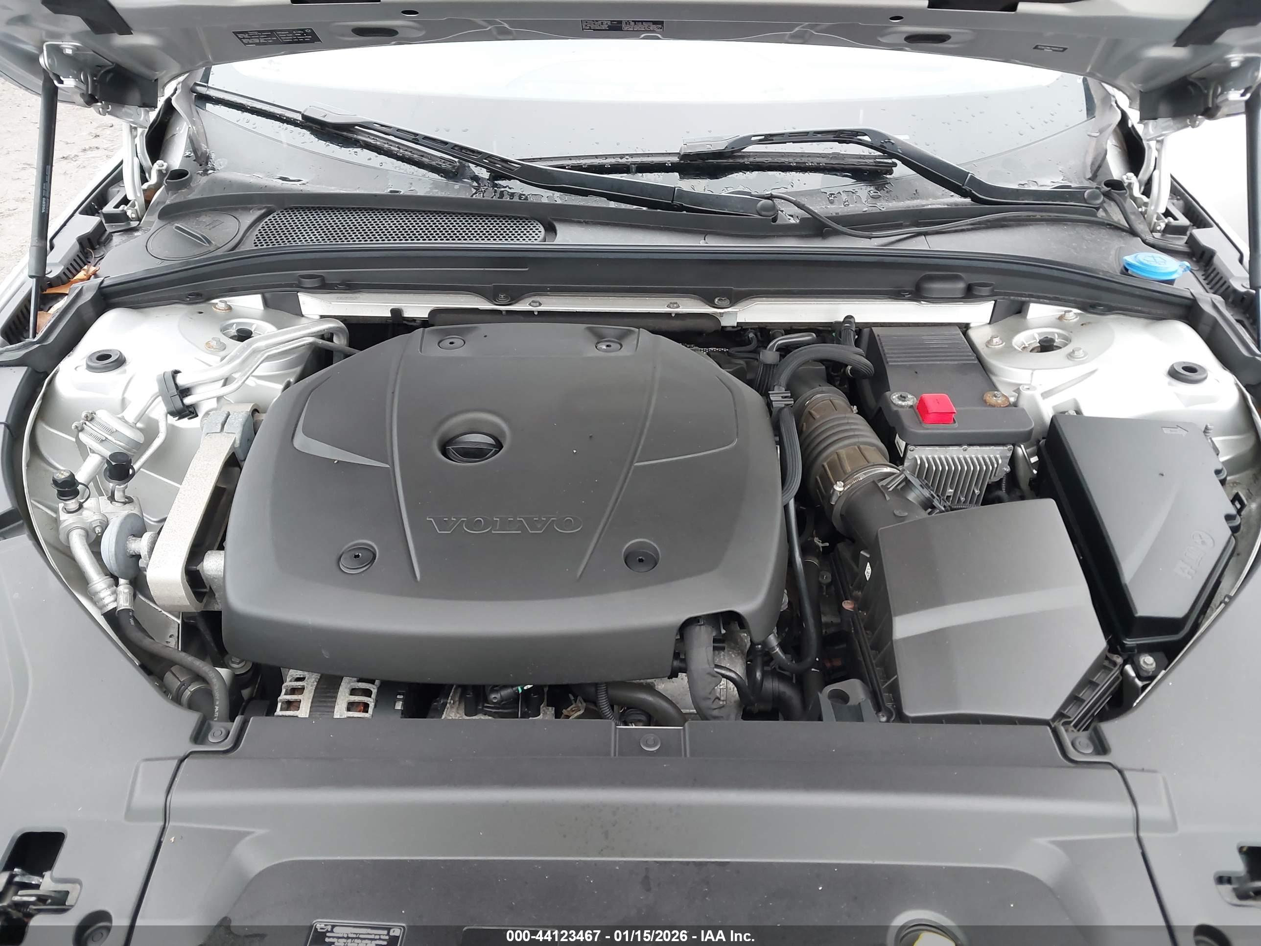 VOLVO S90 image 10