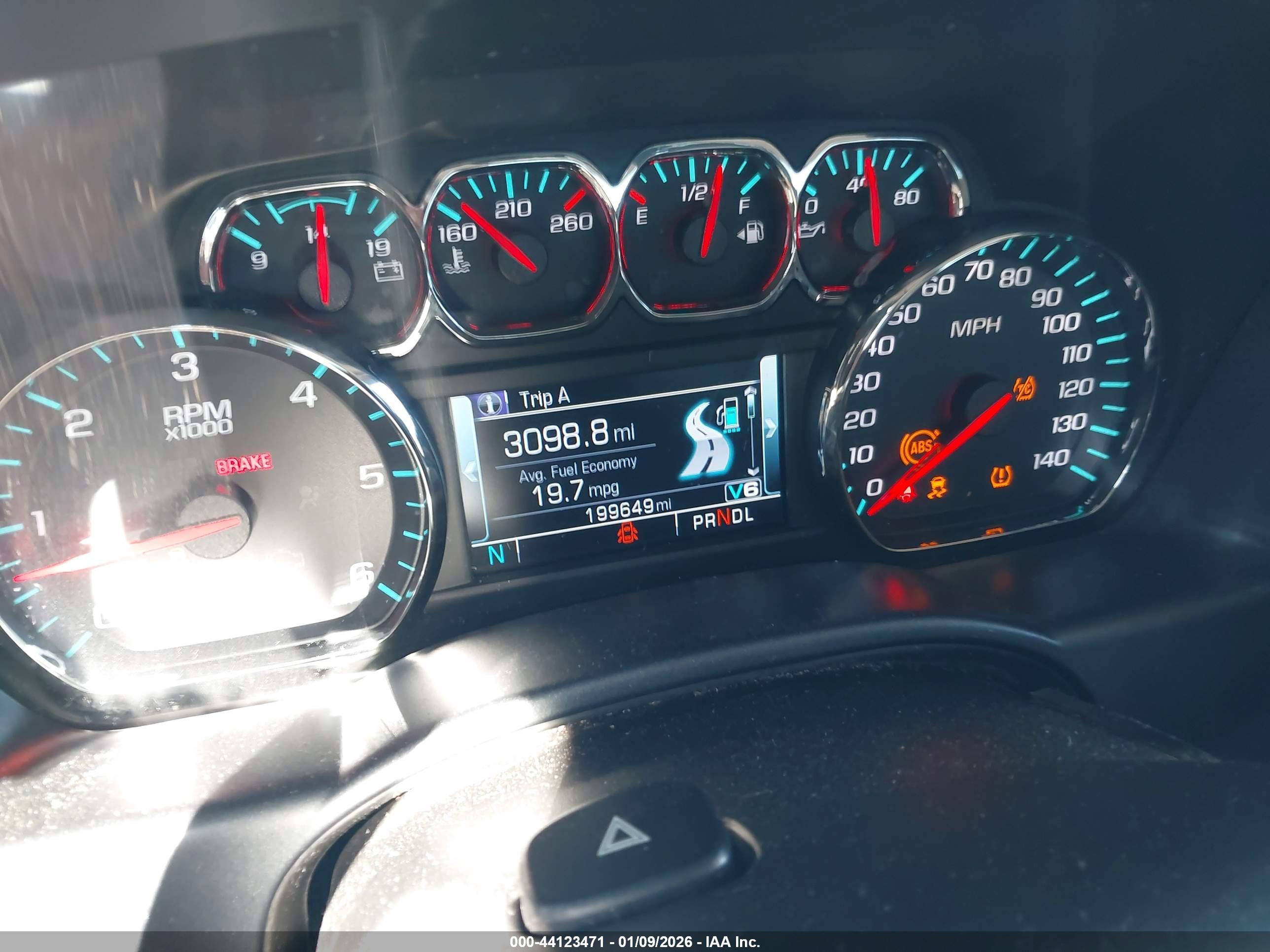 CHEVROLET SILVERADO image 7
