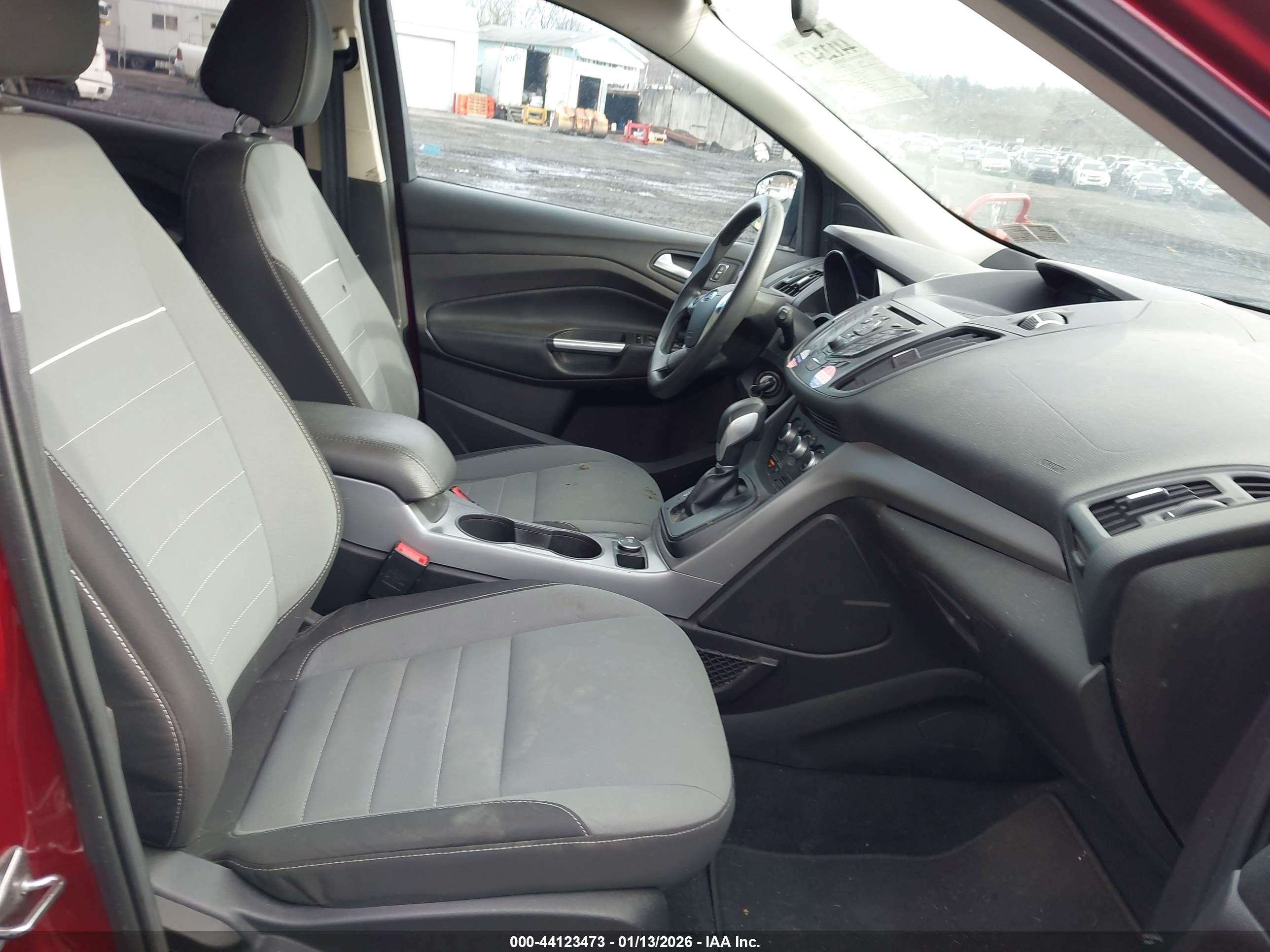 FORD ESCAPE image 5