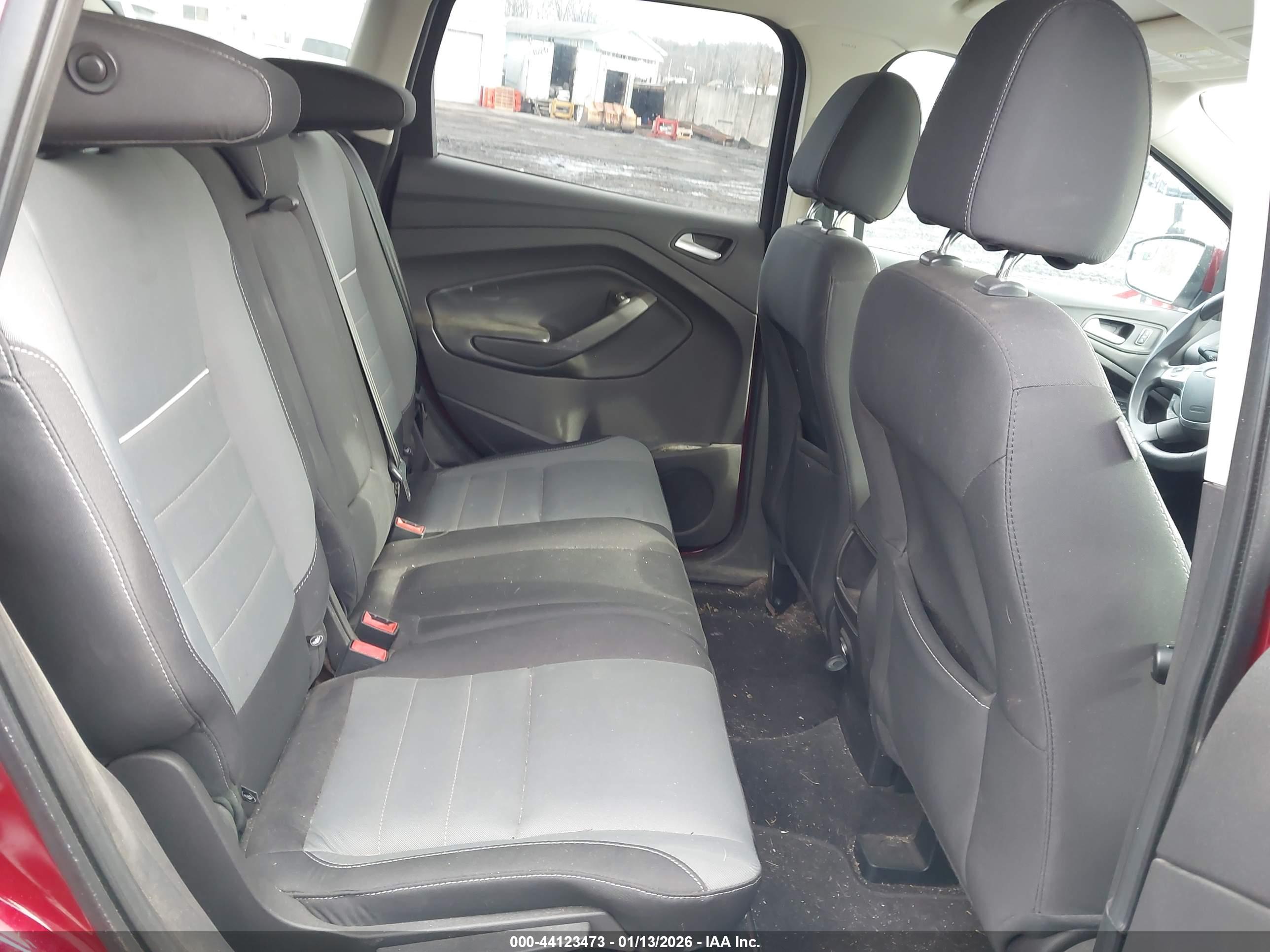 FORD ESCAPE image 8