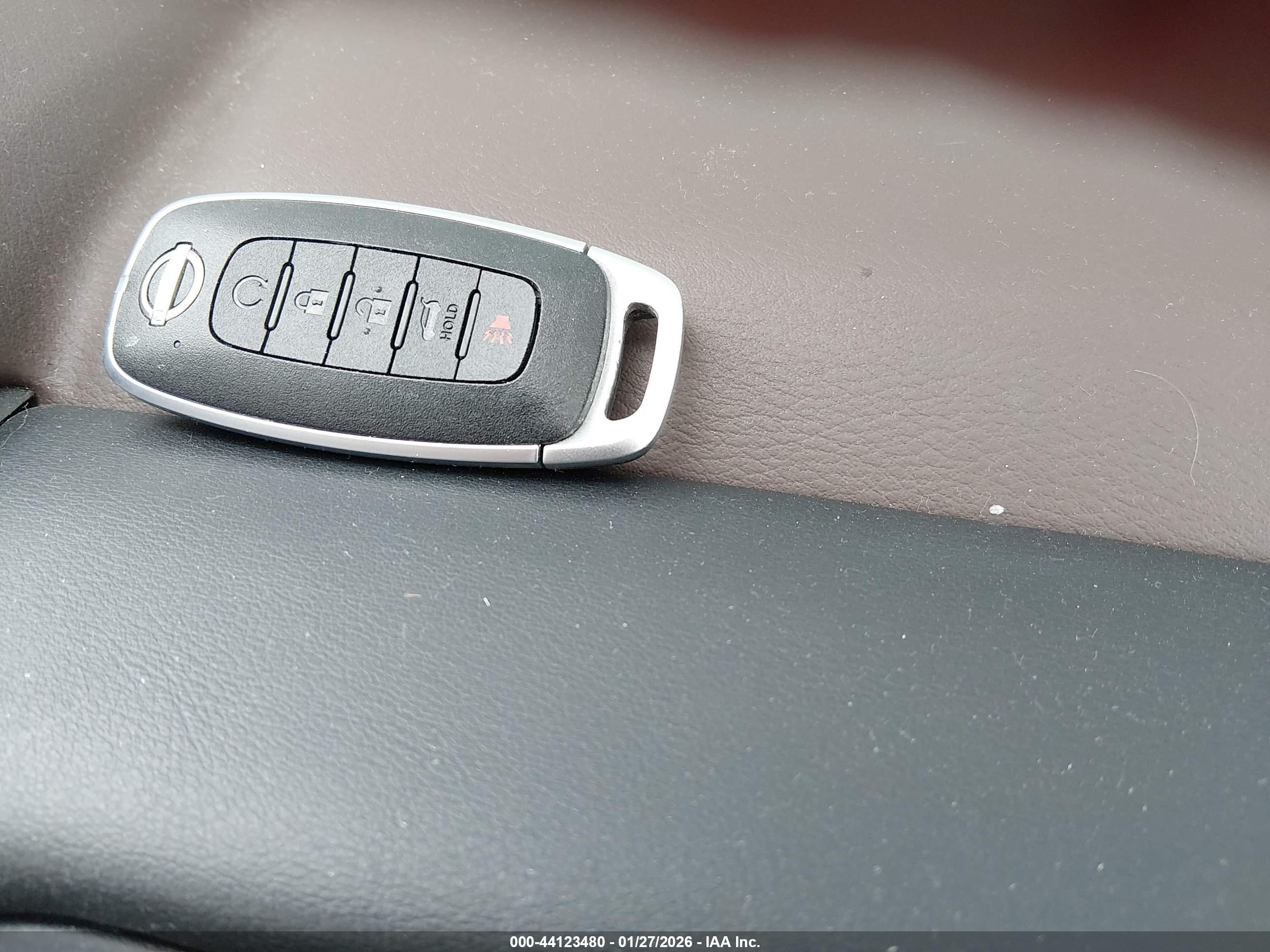 NISSAN ROGUE image 11