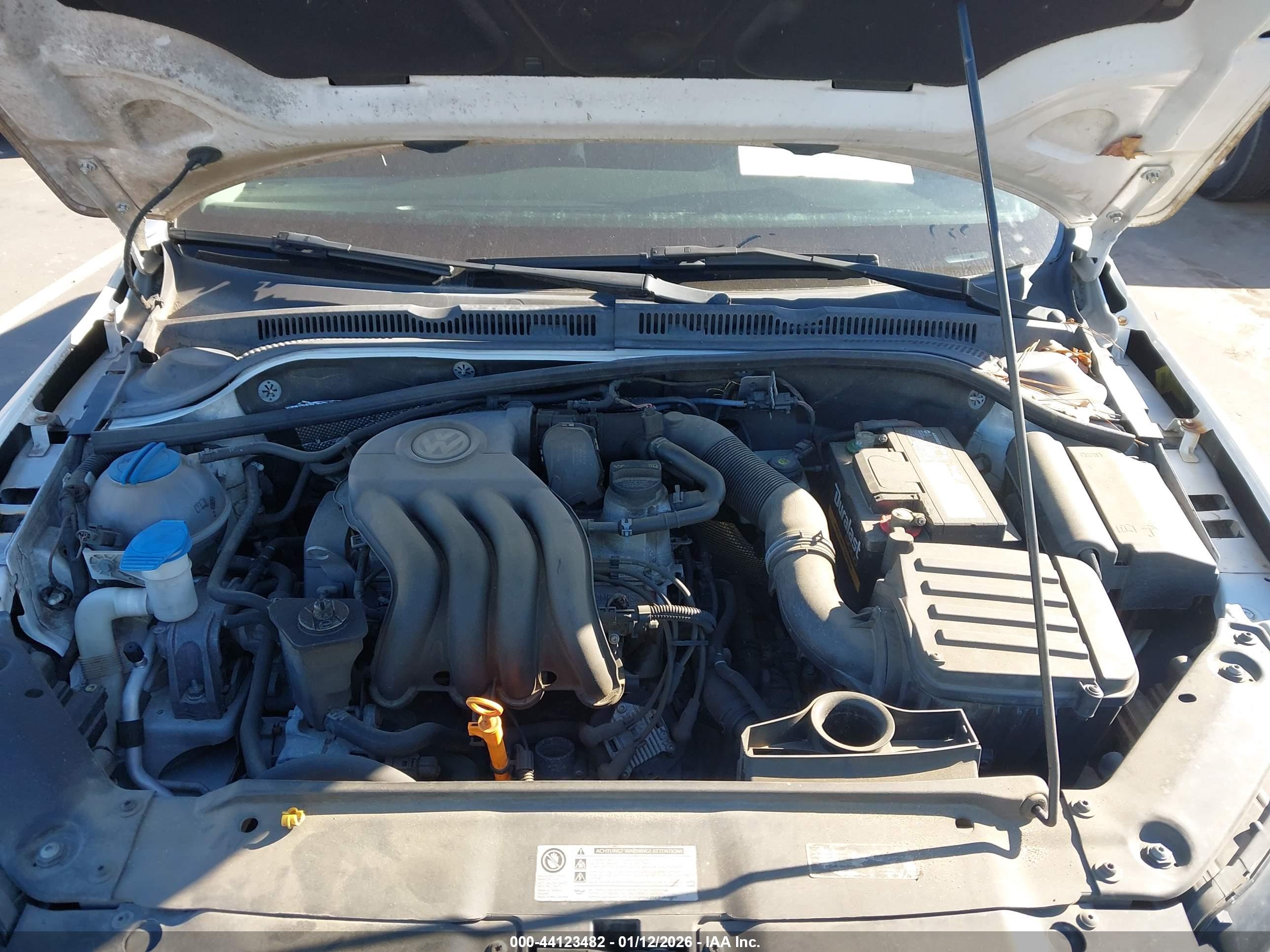 VOLKSWAGEN JETTA image 10