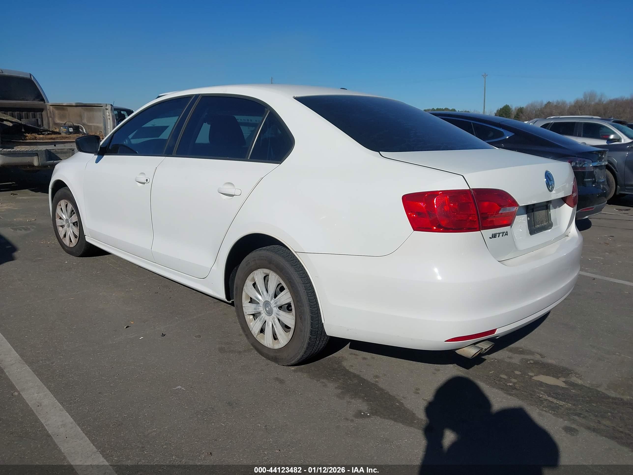 VOLKSWAGEN JETTA image 3