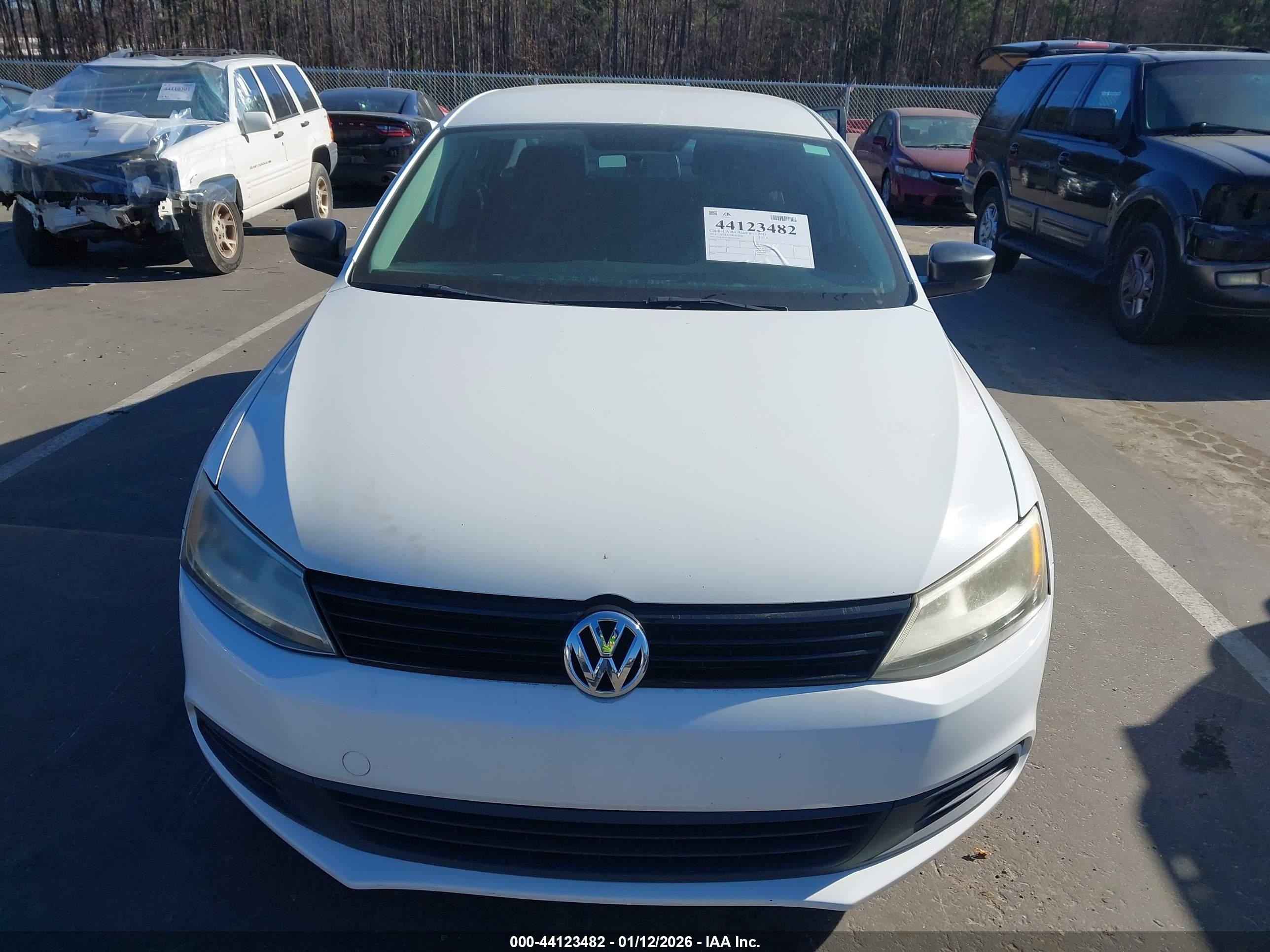 VOLKSWAGEN JETTA image 6