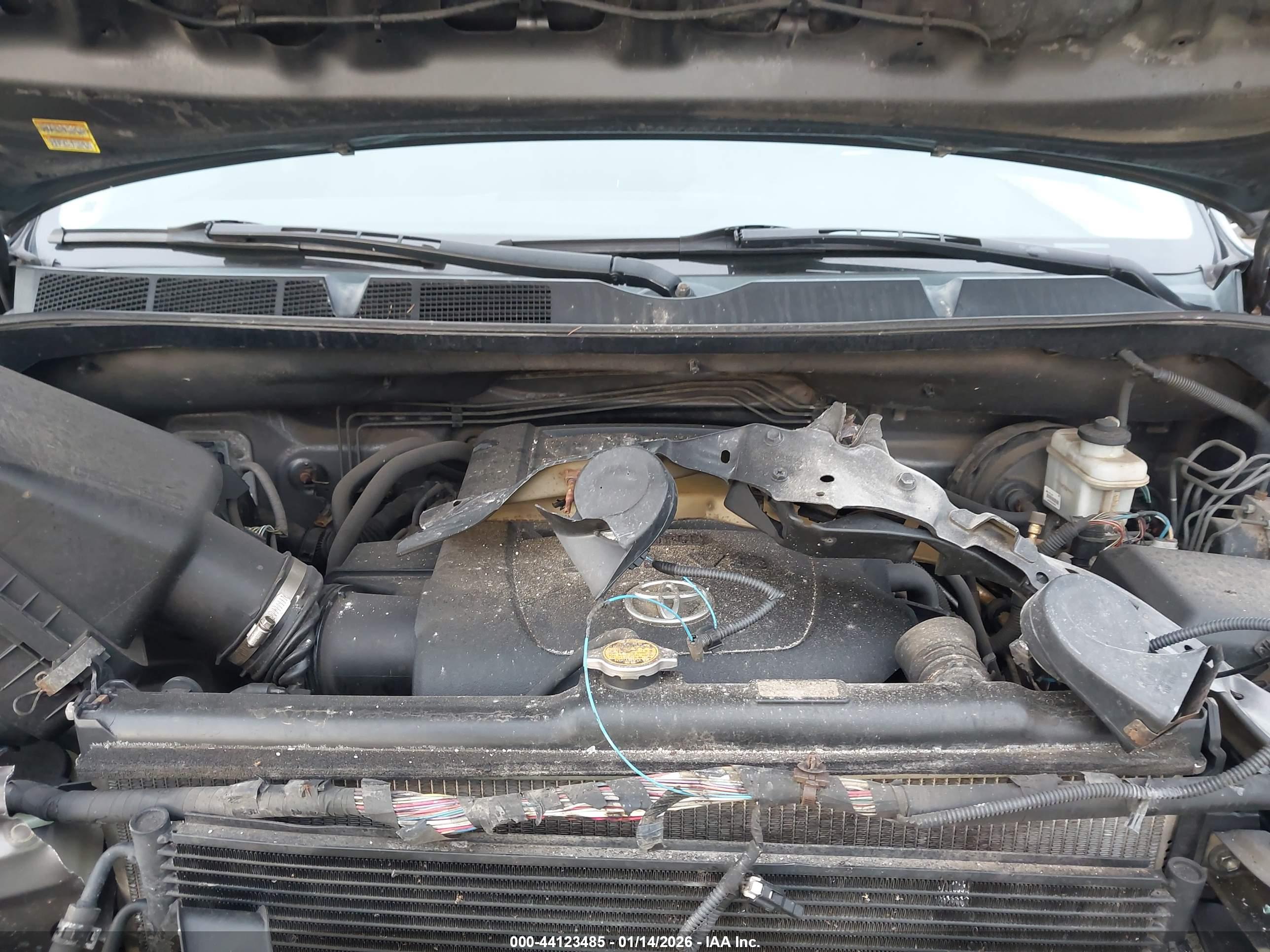 TOYOTA TUNDRA image 10